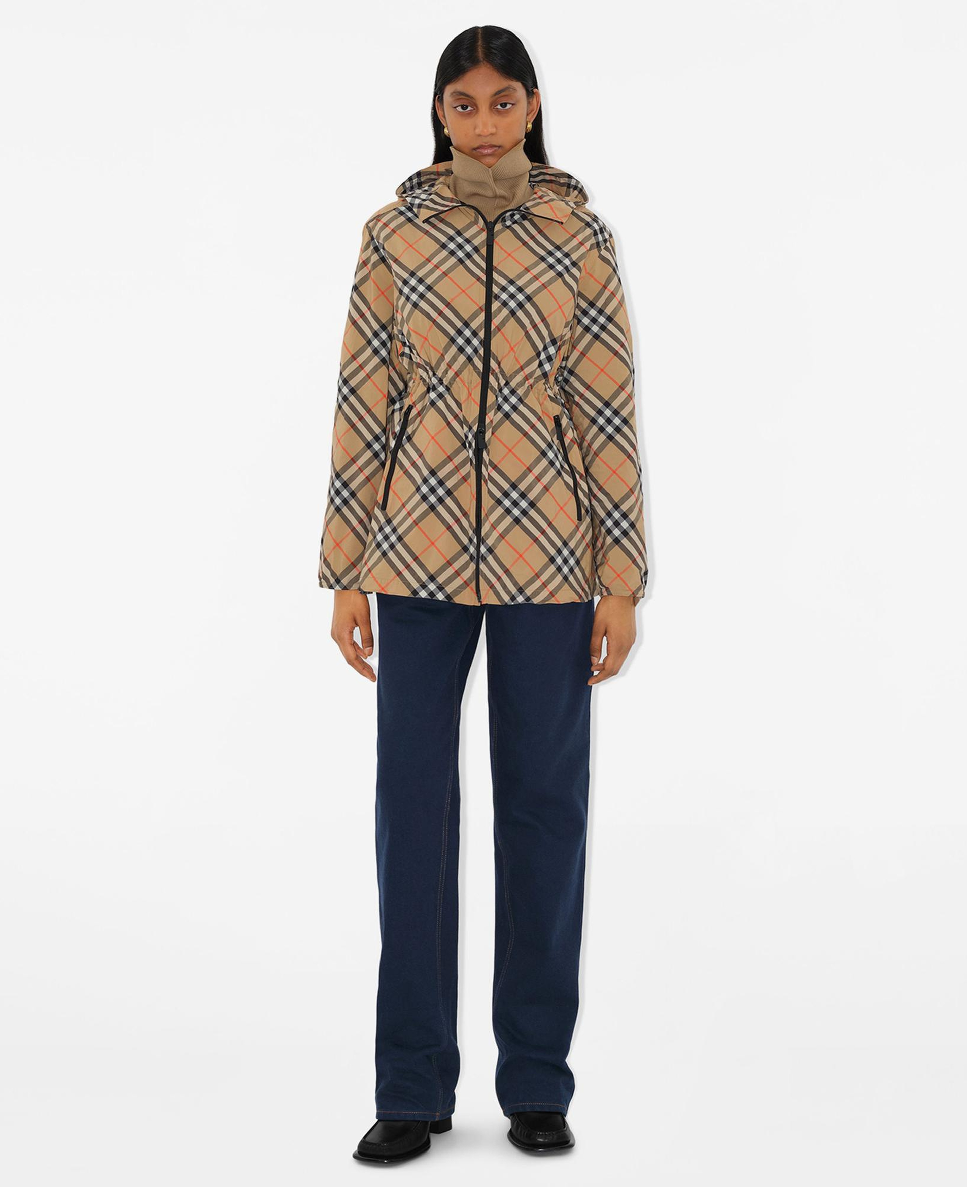 Burberry Check Nylon Kadın Bej Ceket