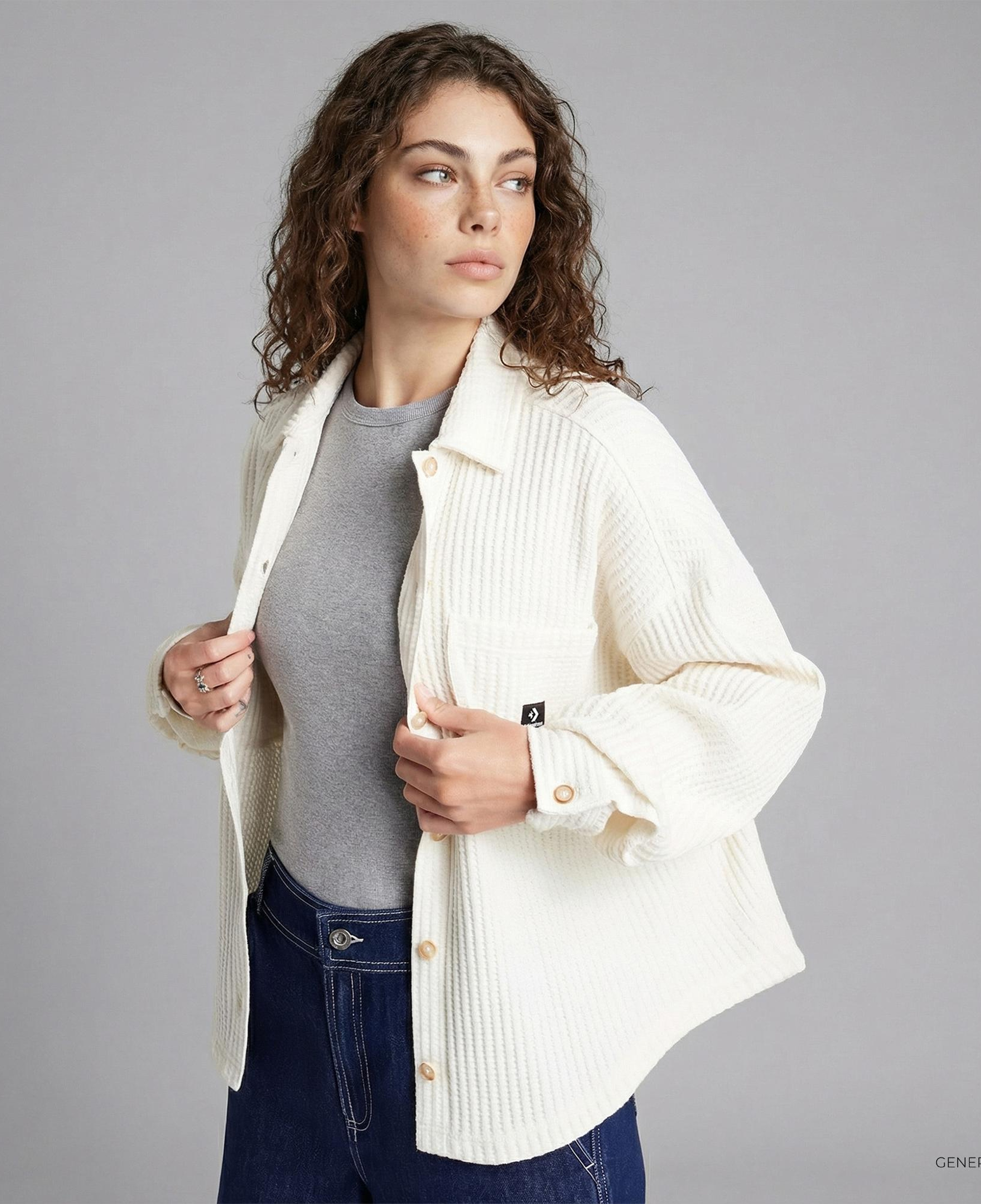 Converse Kadın Oversize Fit Krem Gömlek