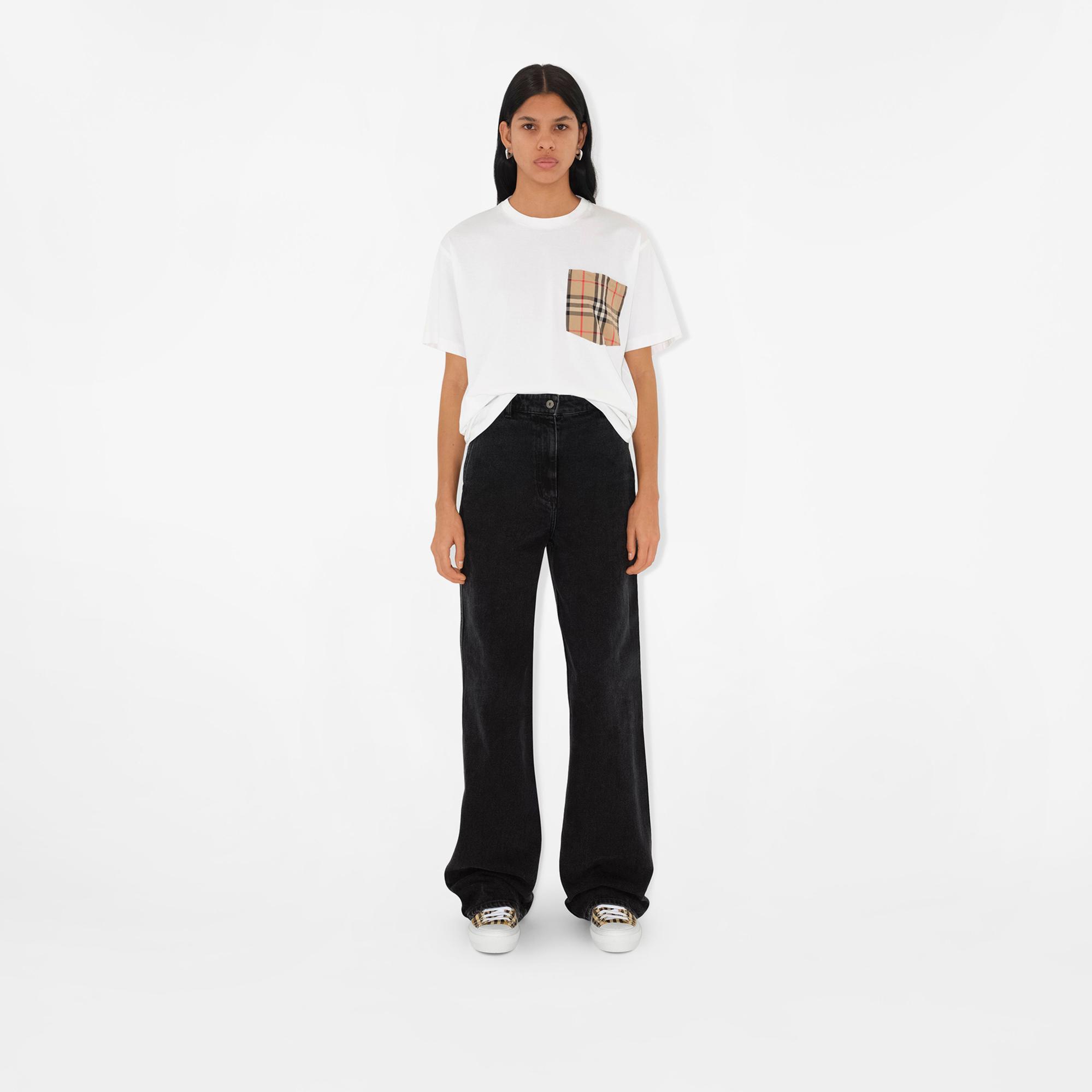 Burberry Check Pocket Pamuklu Kadın Beyaz T-Shirt