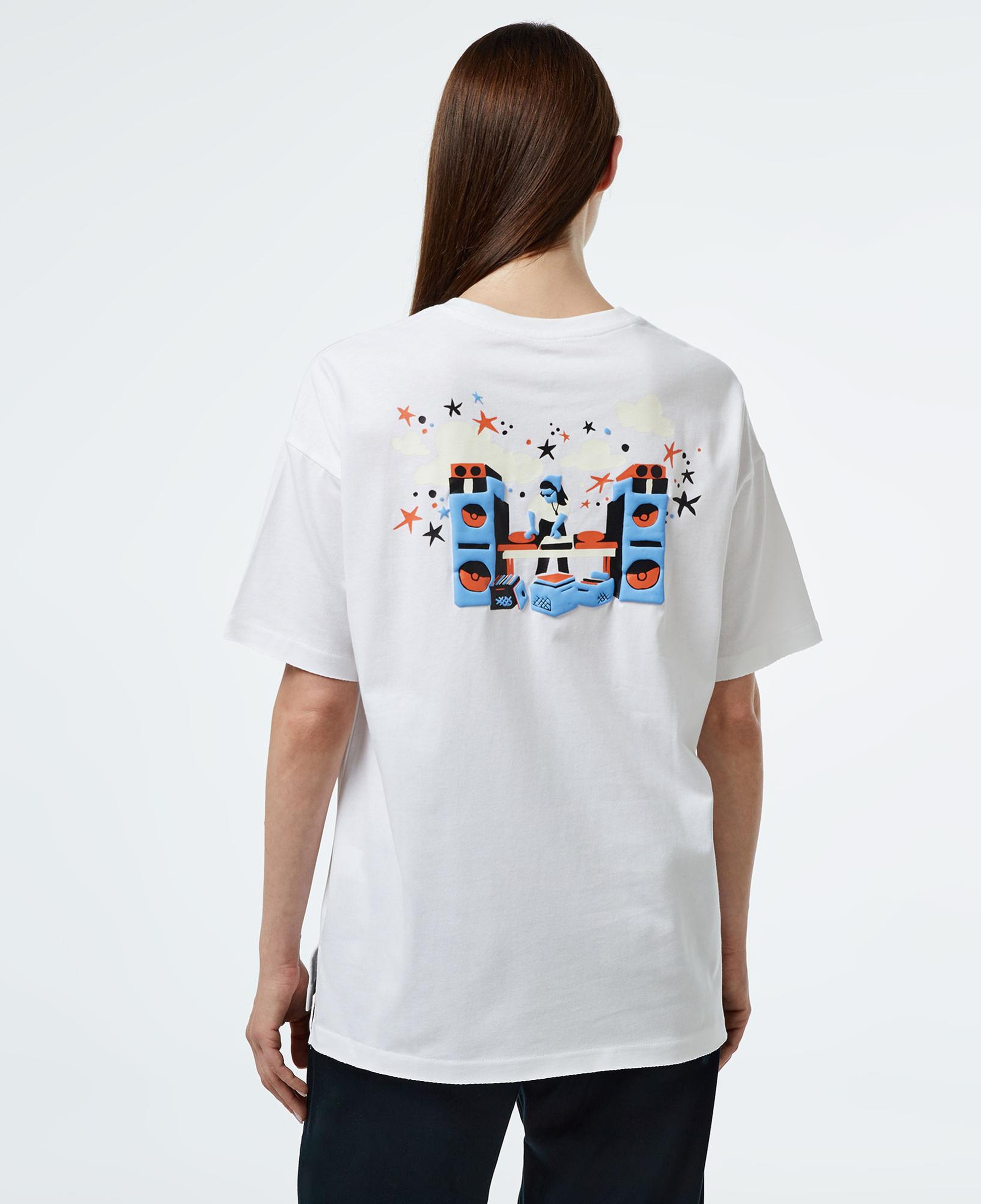 Converse Music Graphic Oversized Fit Kadın Beyaz T-Shirt