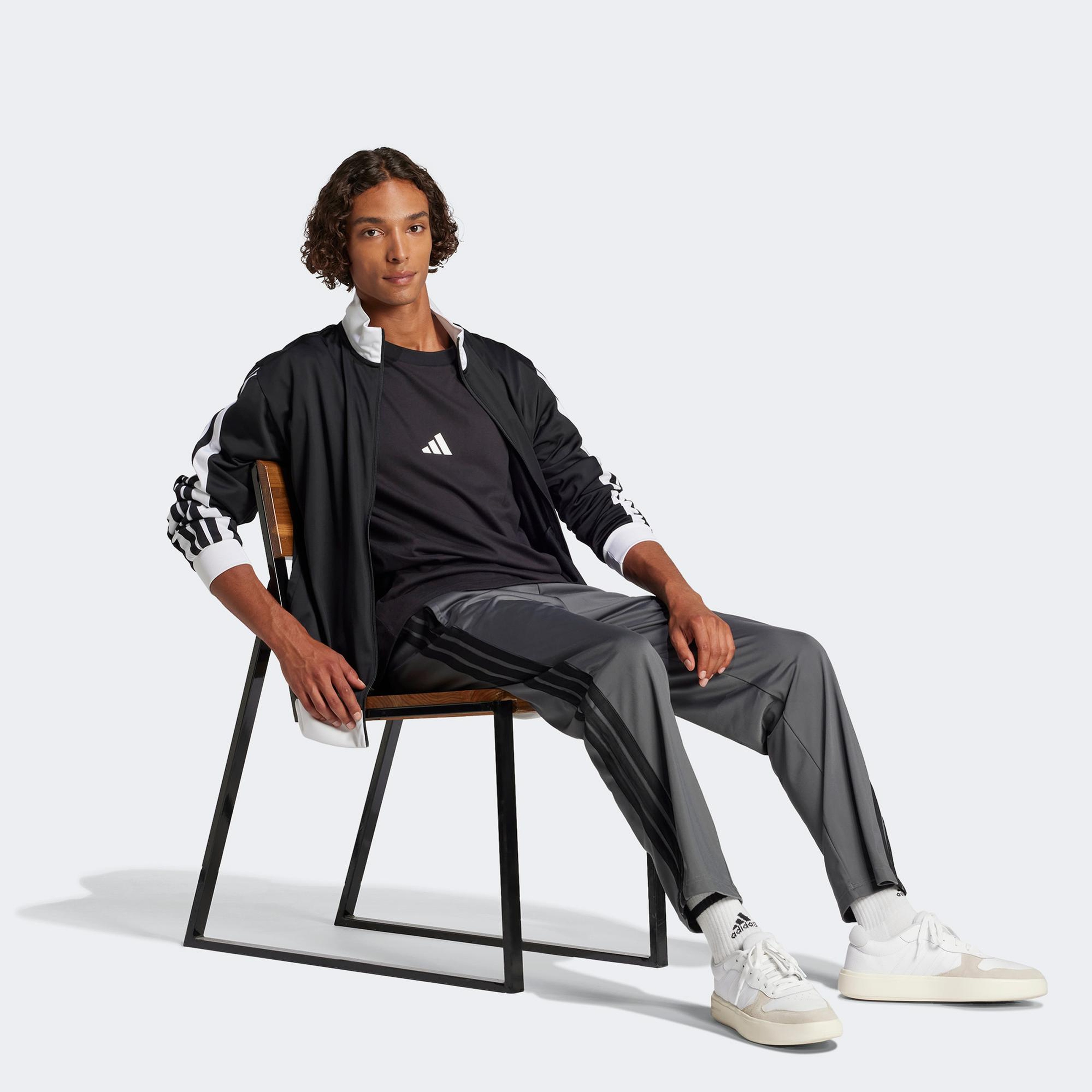 adidas Future Icon Small Erkek Siyah T-Shirt