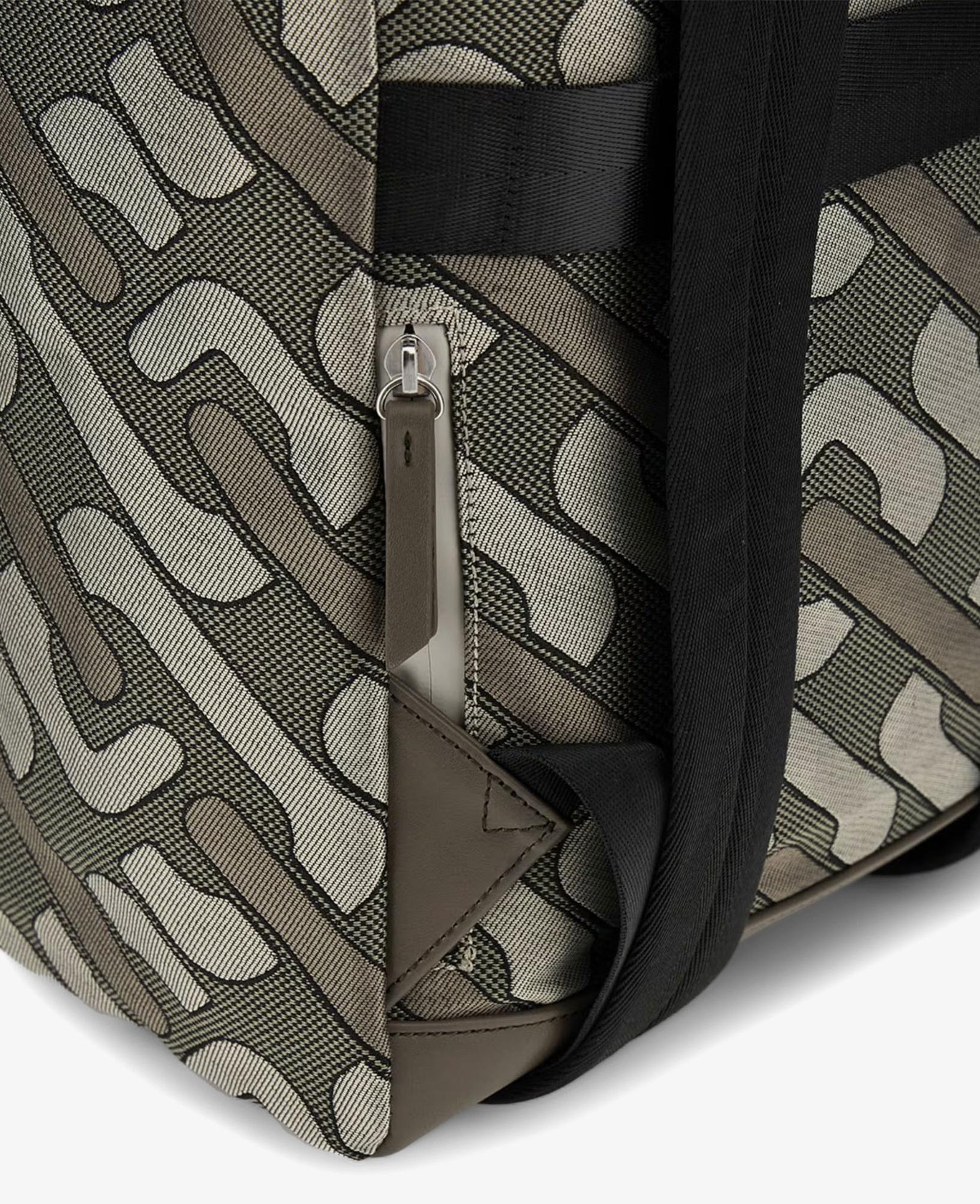 Guess Roma Flap Erkek Yeşil Sırt Çantası