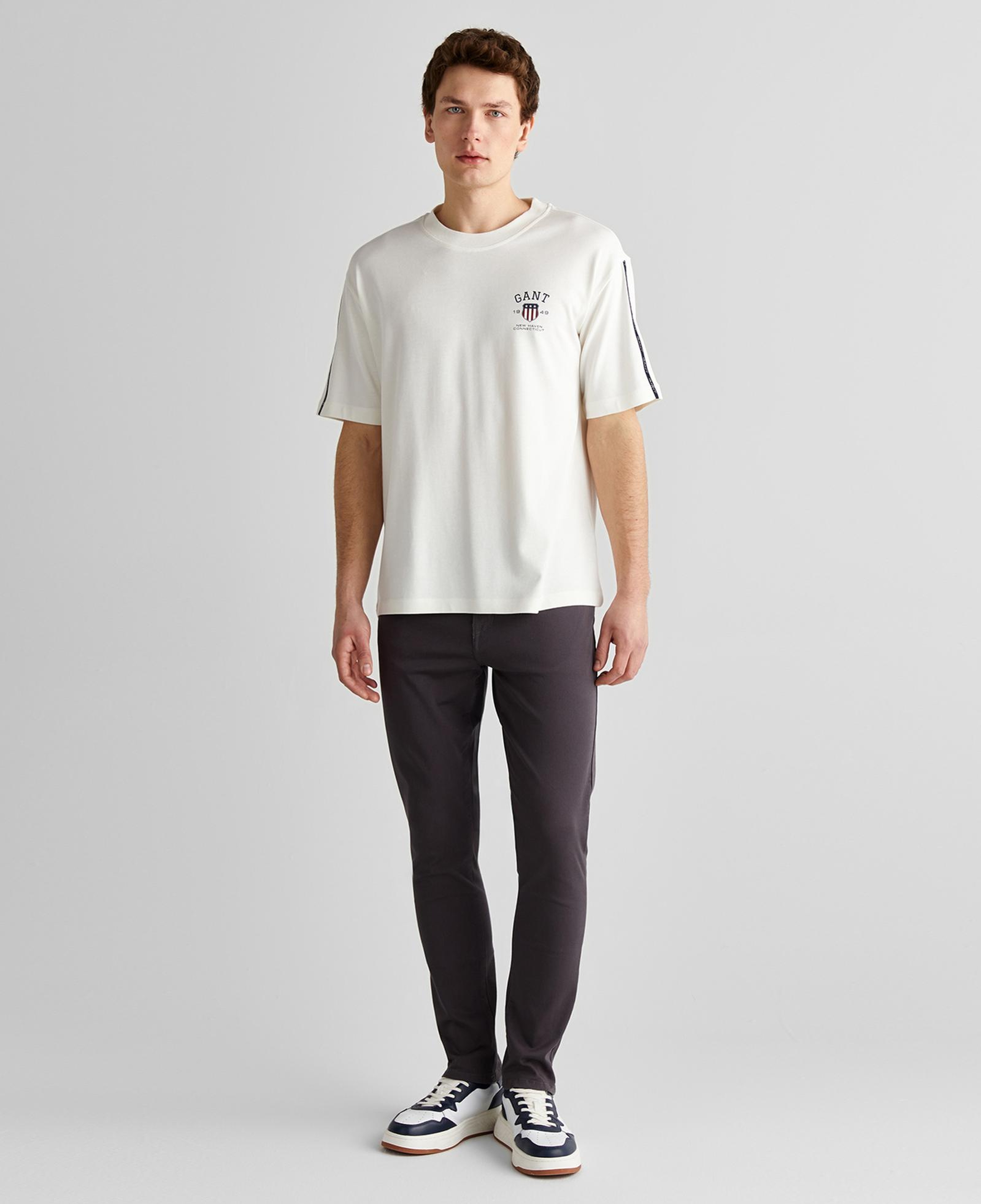 GANT Erkek Krem Relaxed Fit Bisiklet Yaka Logolu T-Shirt