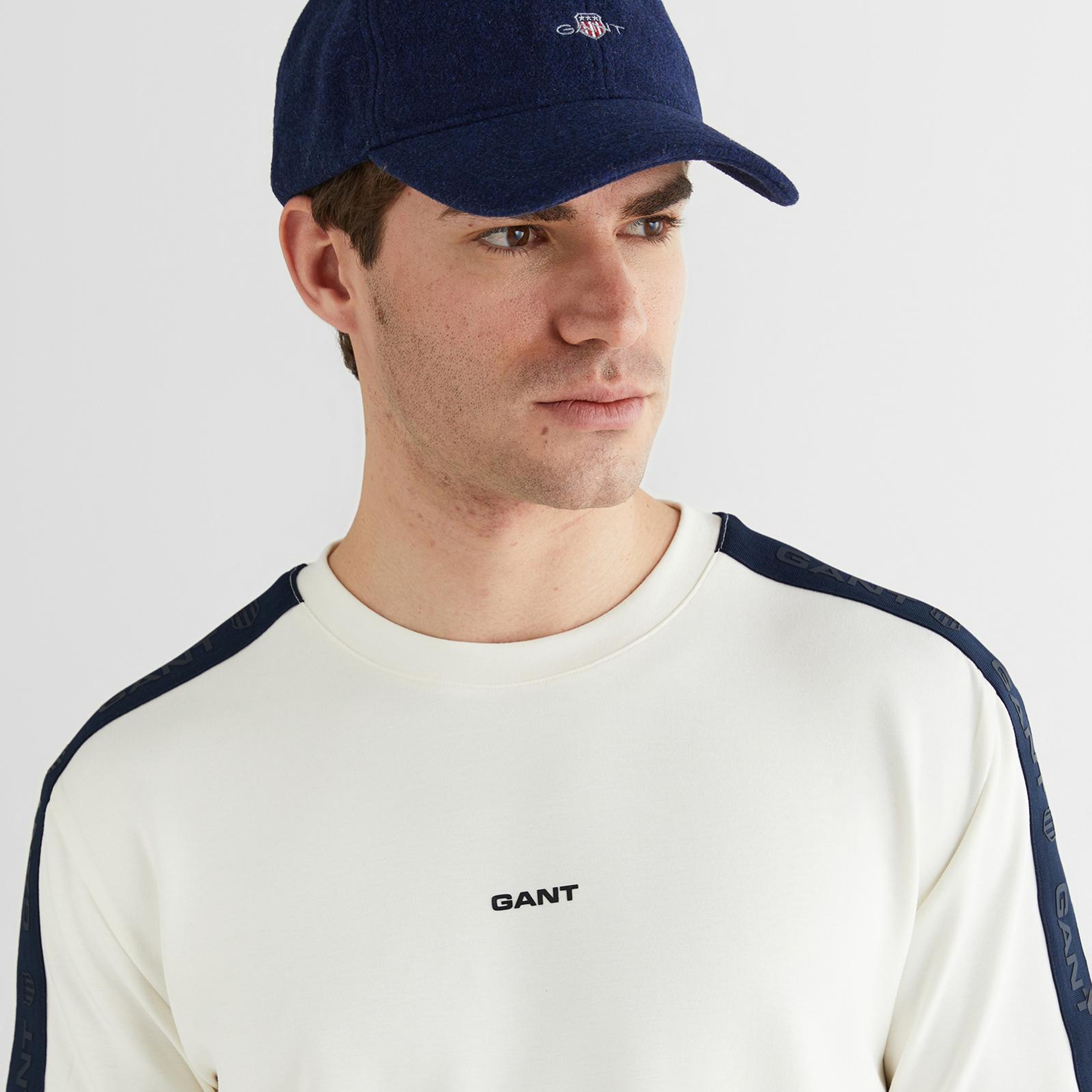 GANT Erkek Beyaz Baskılı Kısa Kollu T-Shirt