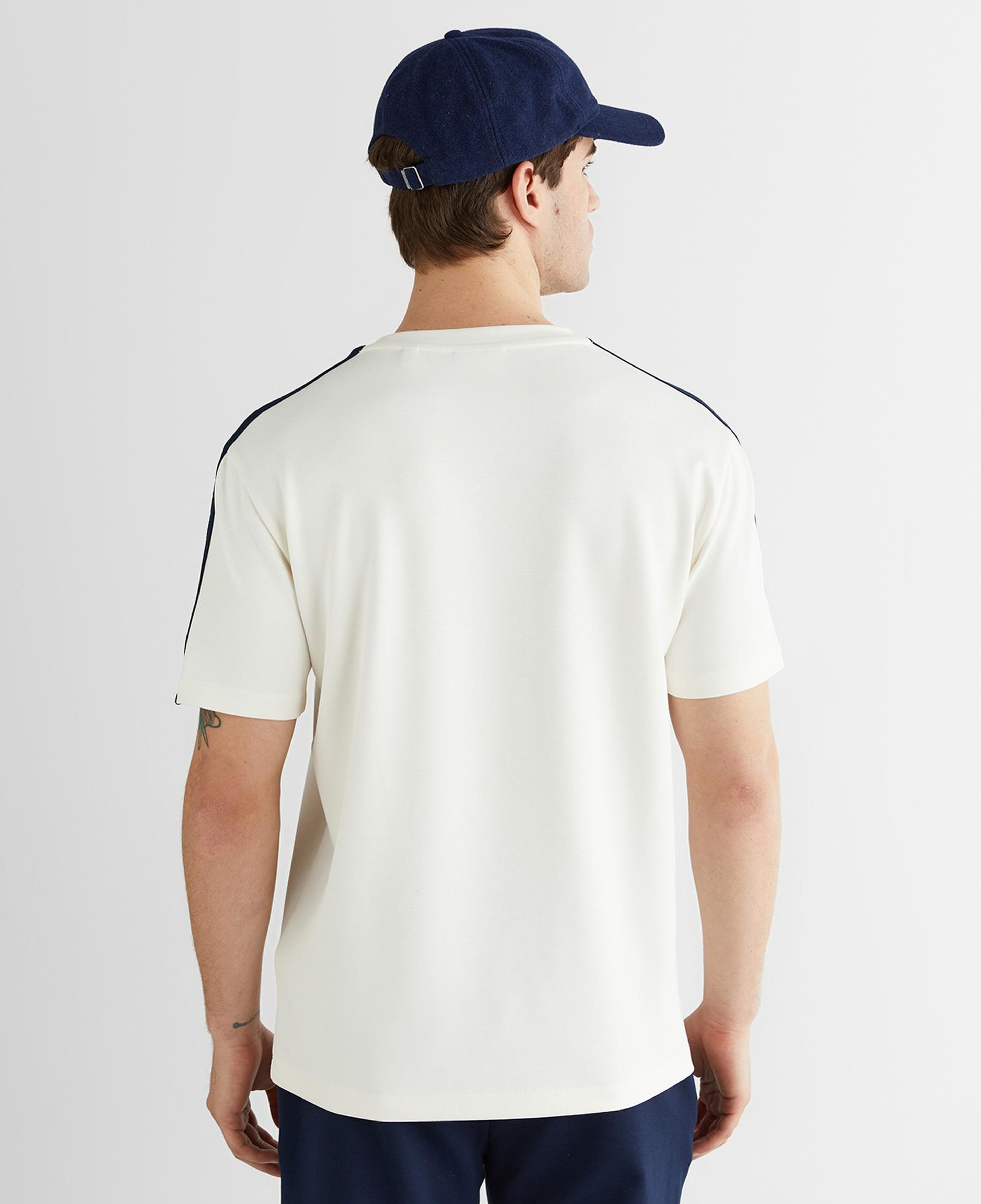 GANT Erkek Beyaz Baskılı Kısa Kollu T-Shirt