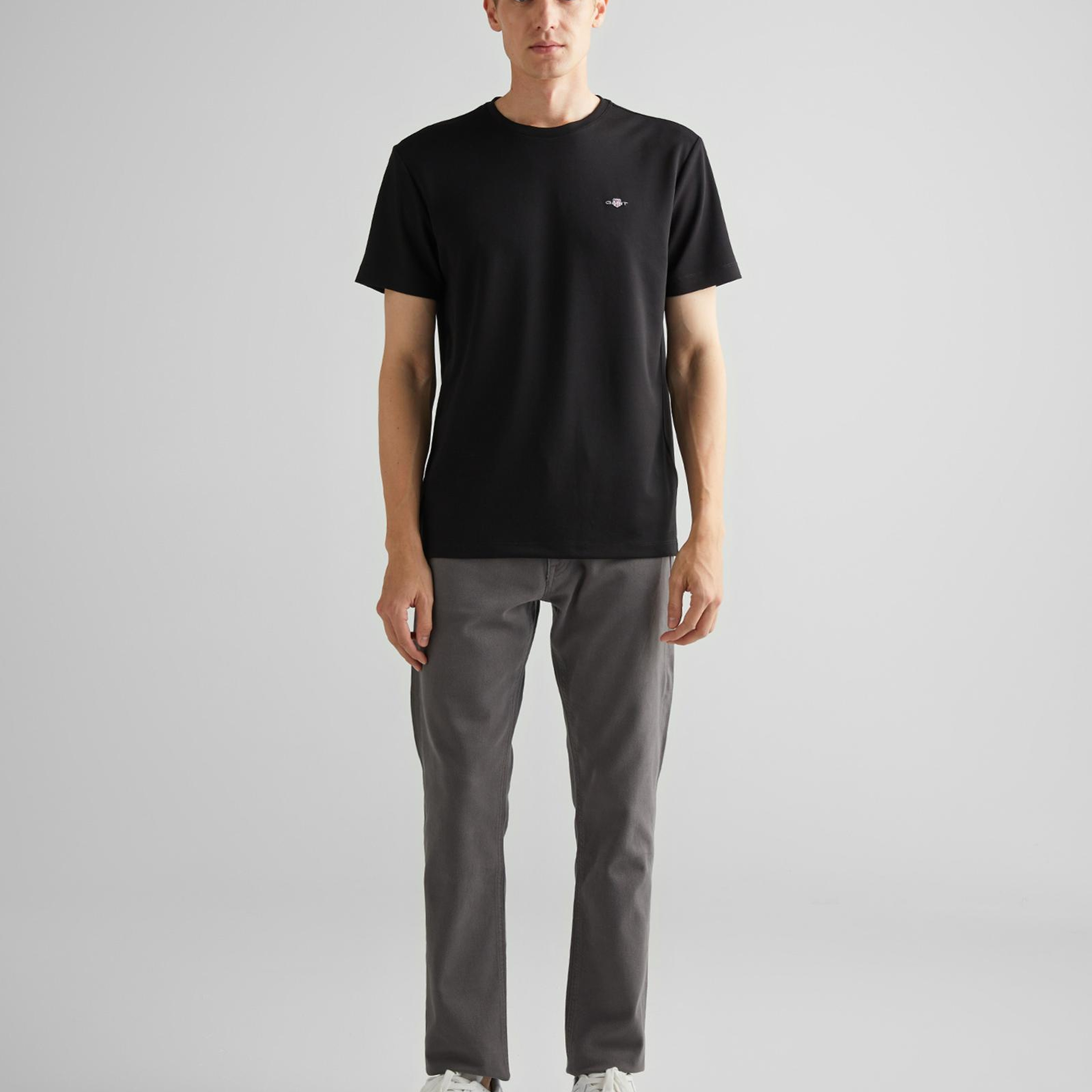 GANT Erkek Siyah Relaxed Fit Bisiklet Yaka T-Shirt