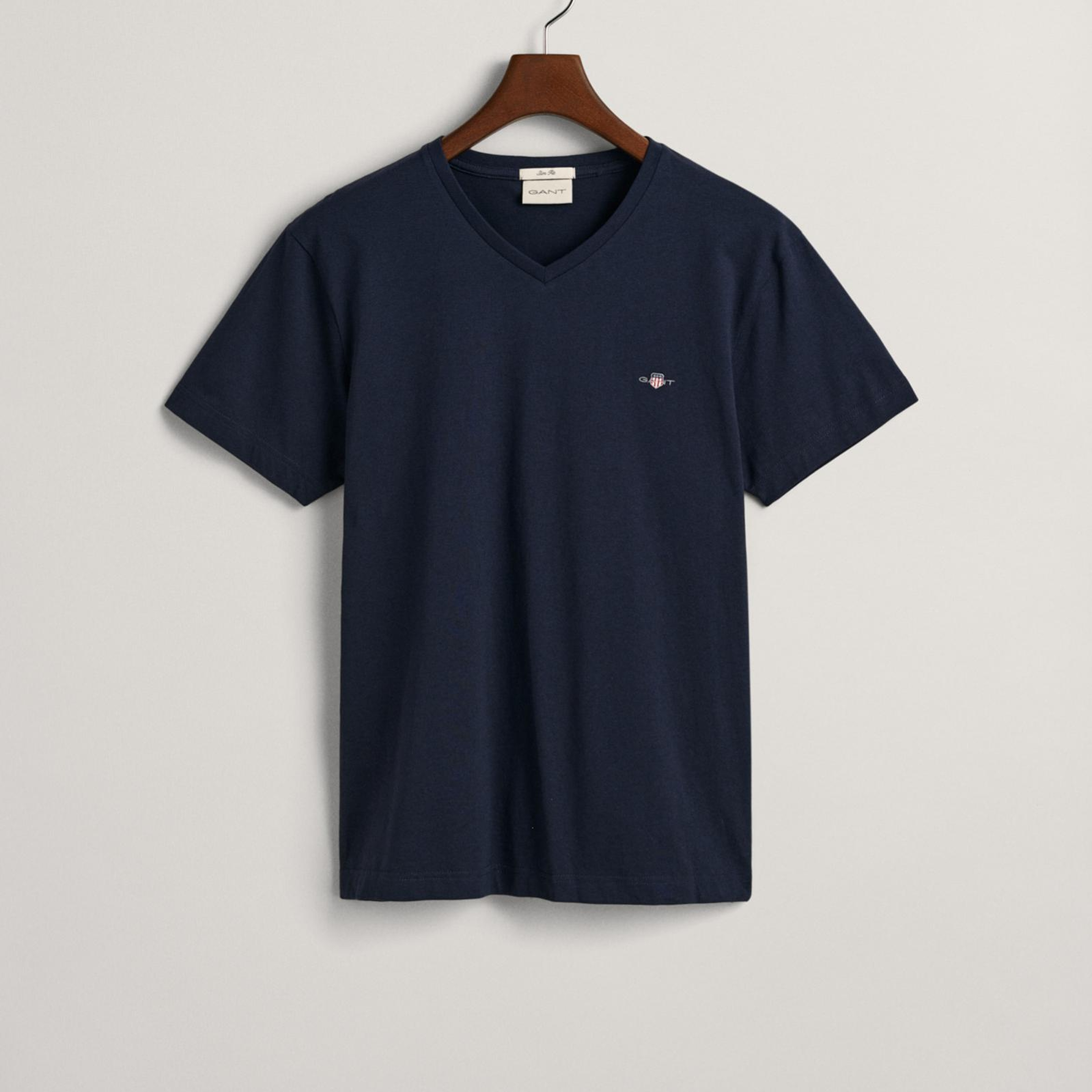 GANT Erkek Lacivert Slim Fit V Yaka T-Shirt