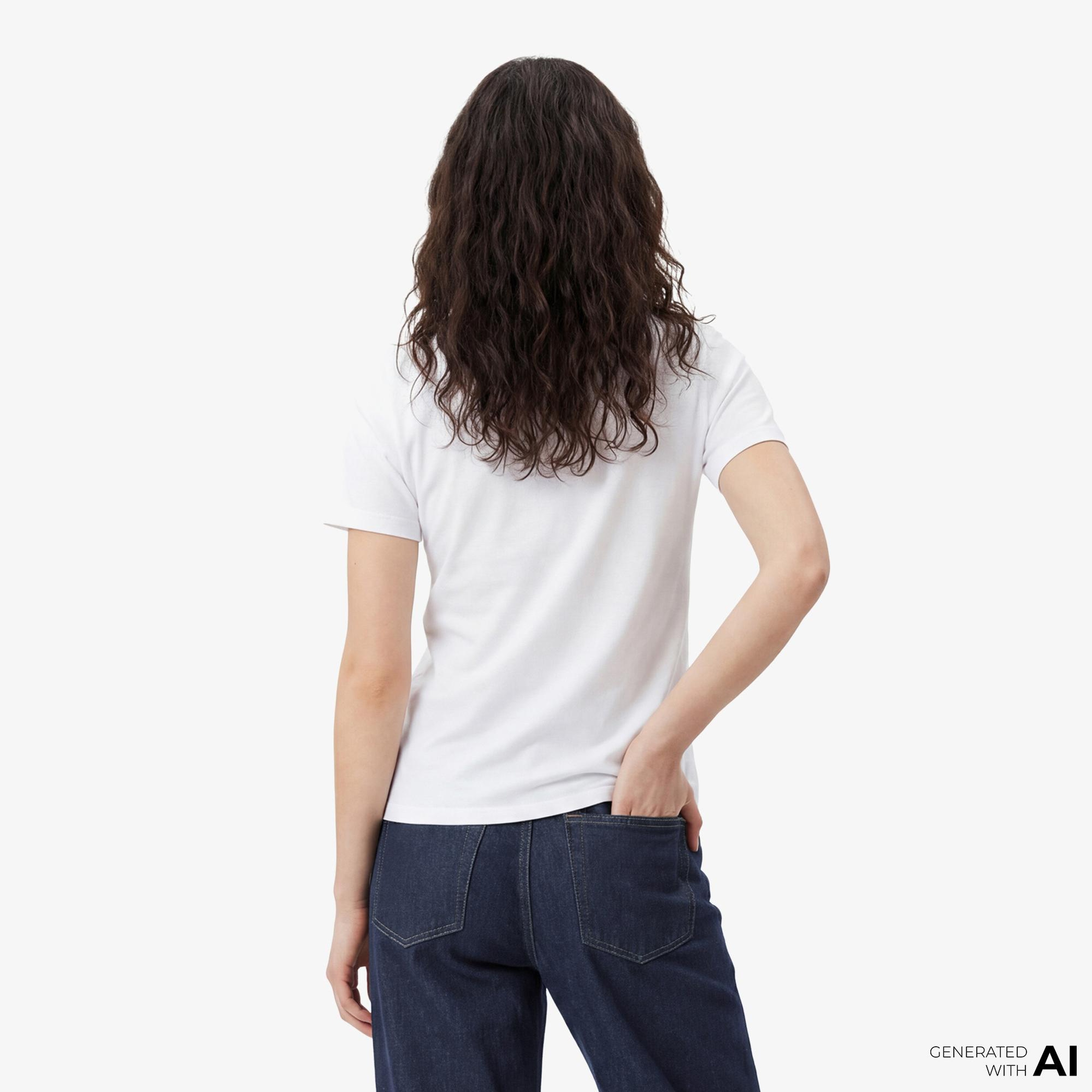 Calvin Klein Classic 20S Logo Grap Kadın Beyaz T-Shirt