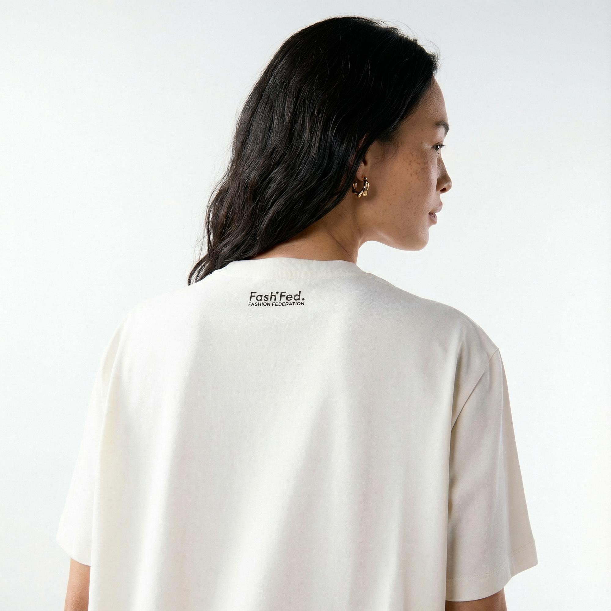 FashFed Unisex Bej T-Shirt