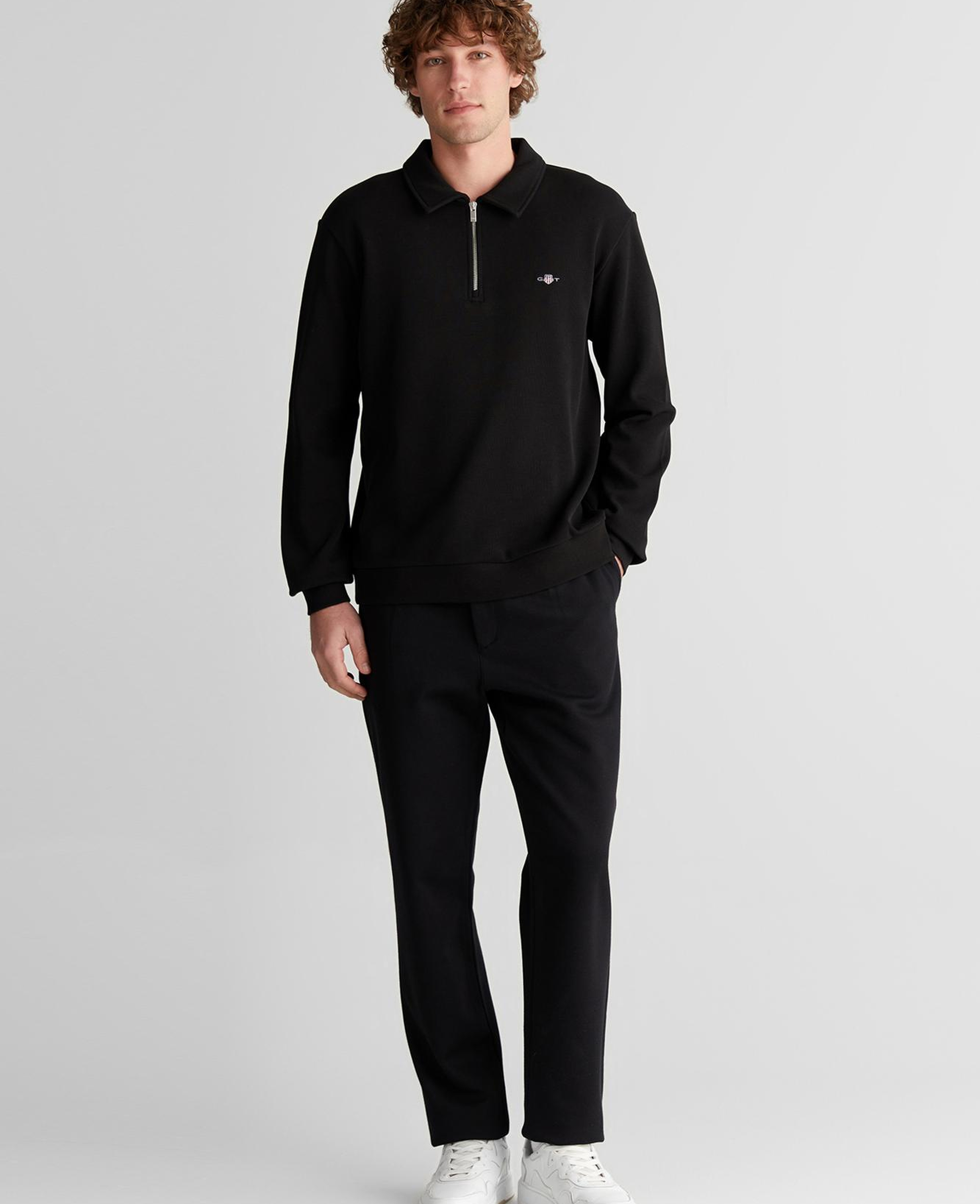 GANT Erkek Siyah Regular Fit Yarım Fermuarlı Logolu Sweatshirt