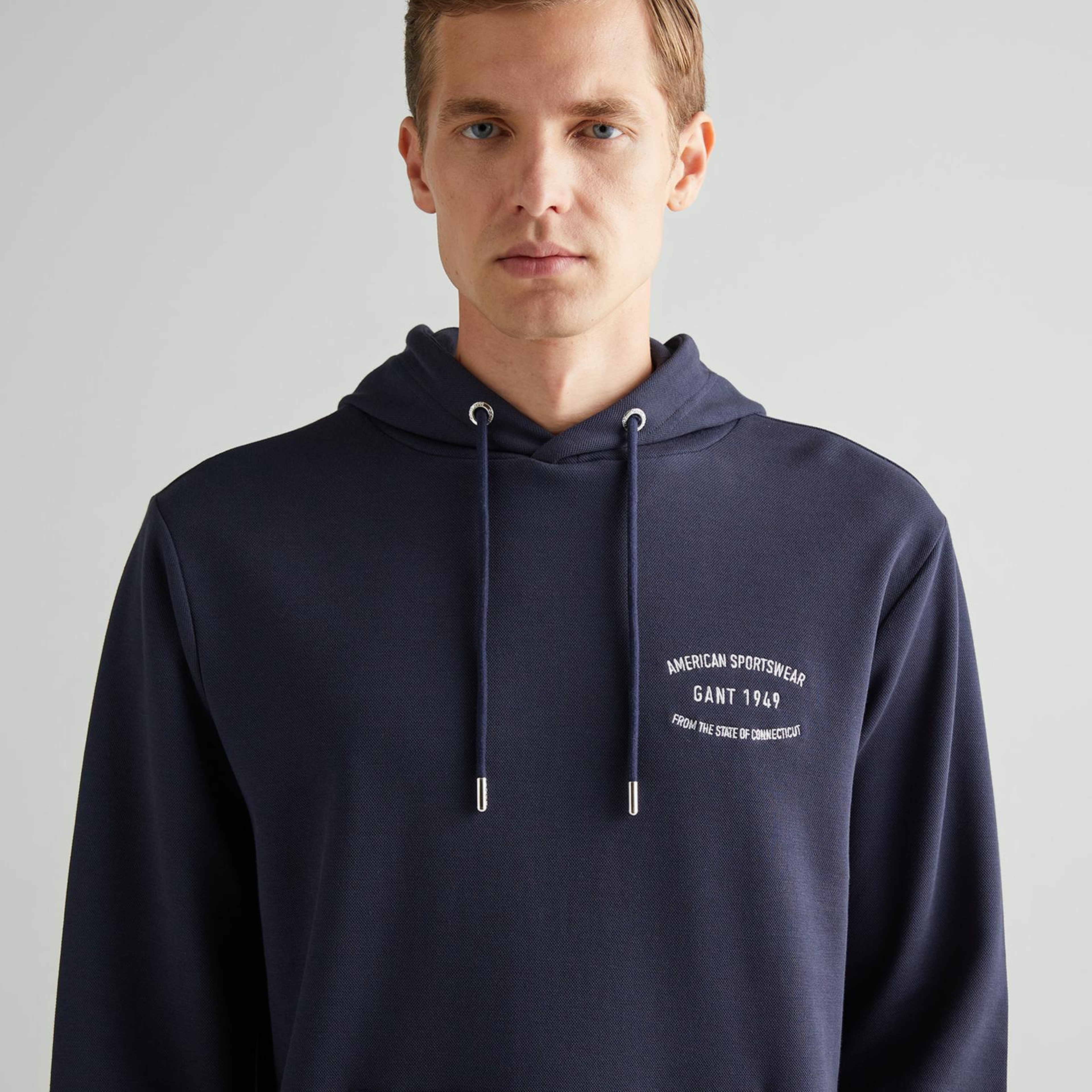 GANT Erkek Lacivert Regular Fit Kapüşonlu Logolu Sweatshirt