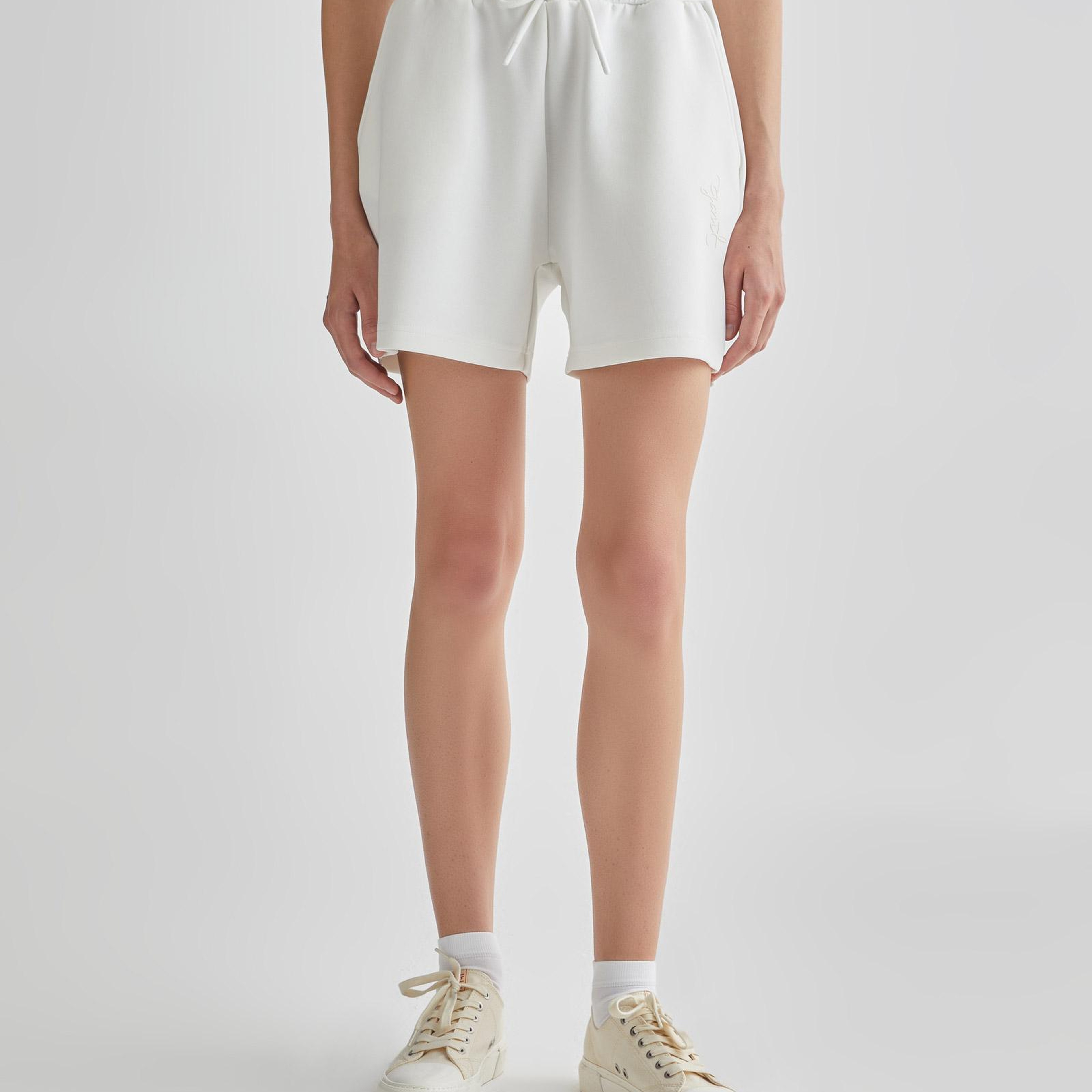 GANT Kadın Krem Regular Fit Şort