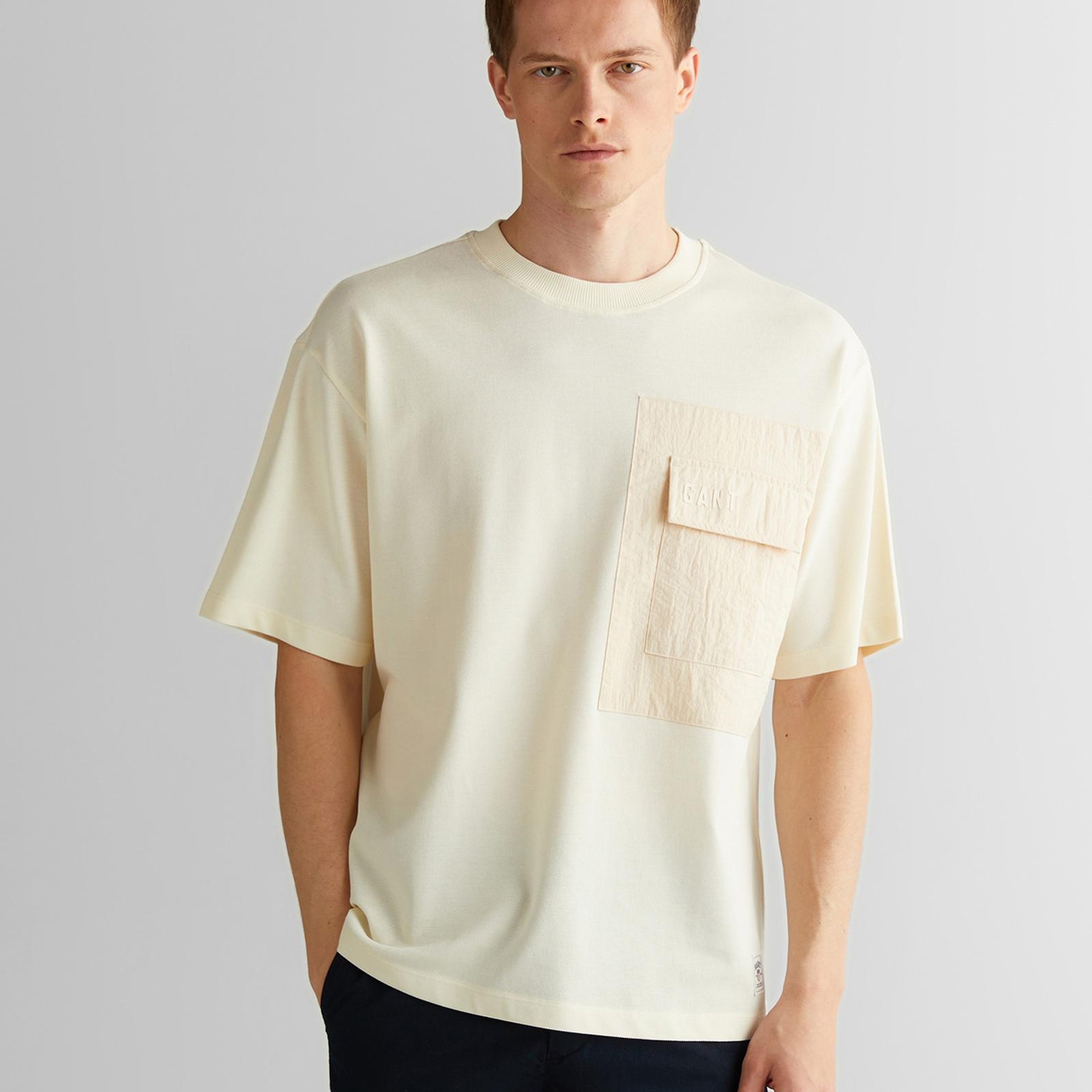 Gant Erkek Krem Relaxed Fit Bisiklet Yaka Logolu T-Shirt