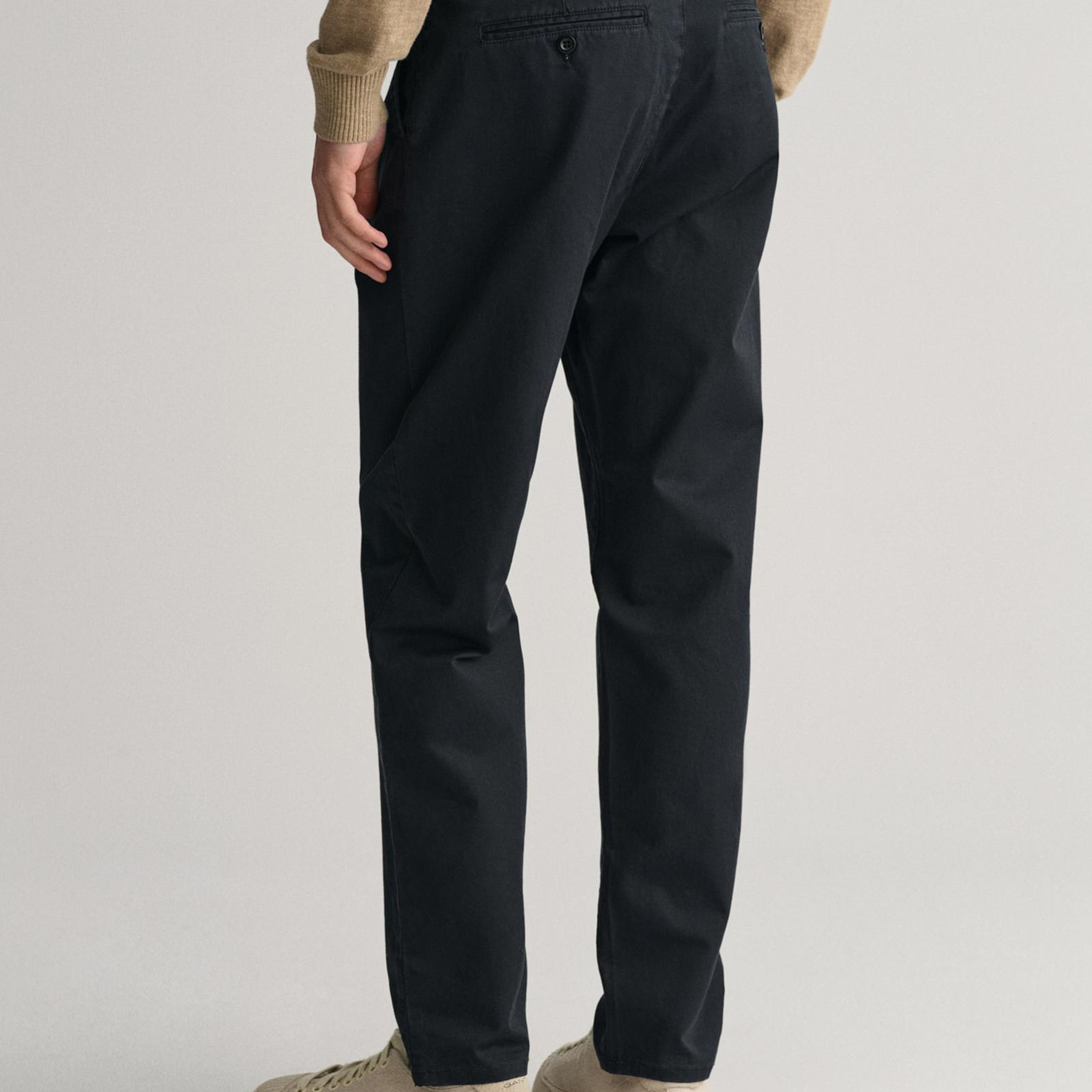 GANT Erkek Siyah Regular Fit Chino Pantolon