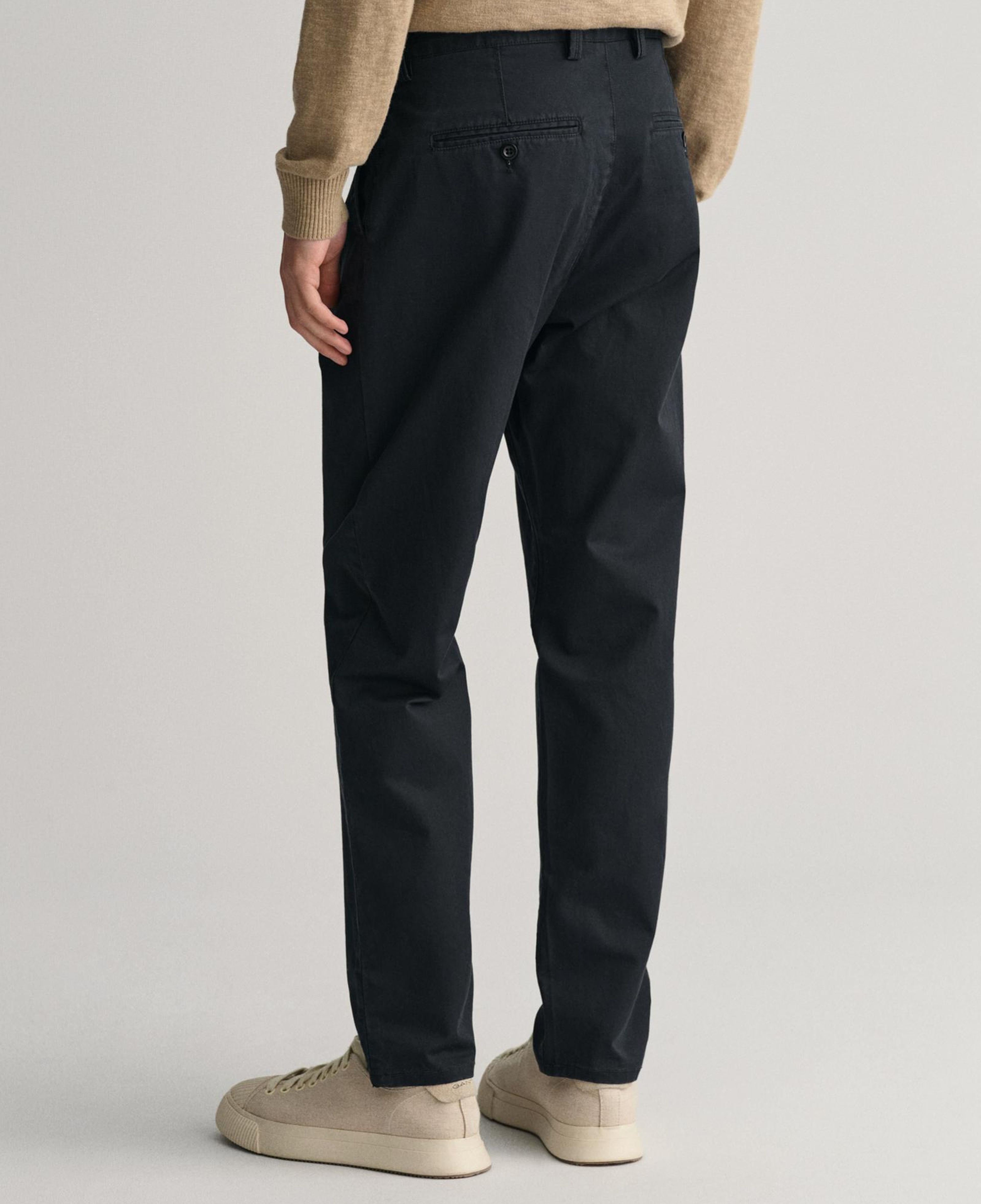 GANT Erkek Siyah Regular Fit Chino Pantolon