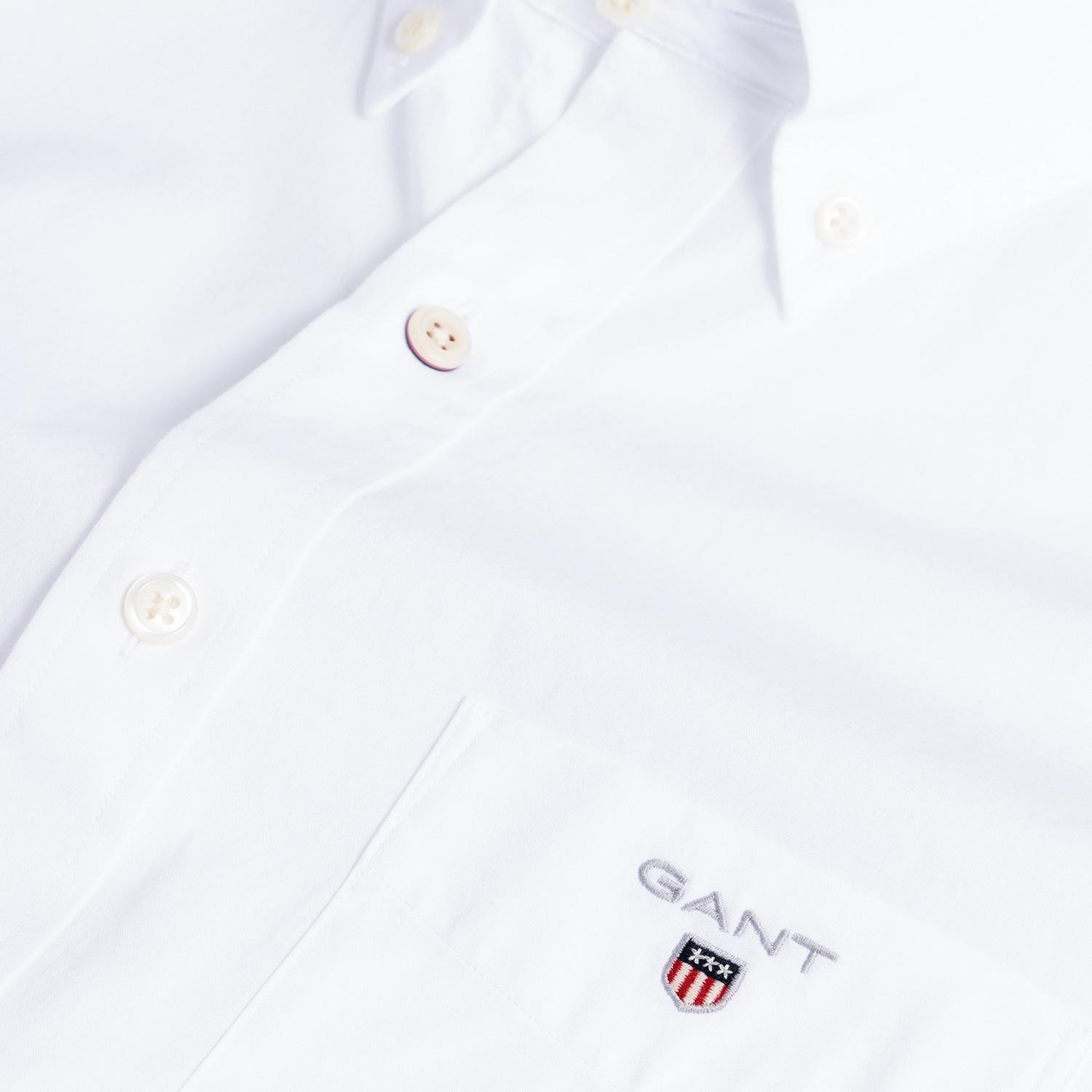 GANT Erkek Beyaz Regular Fit Düğmeli Yaka Broadcloth Gömlek