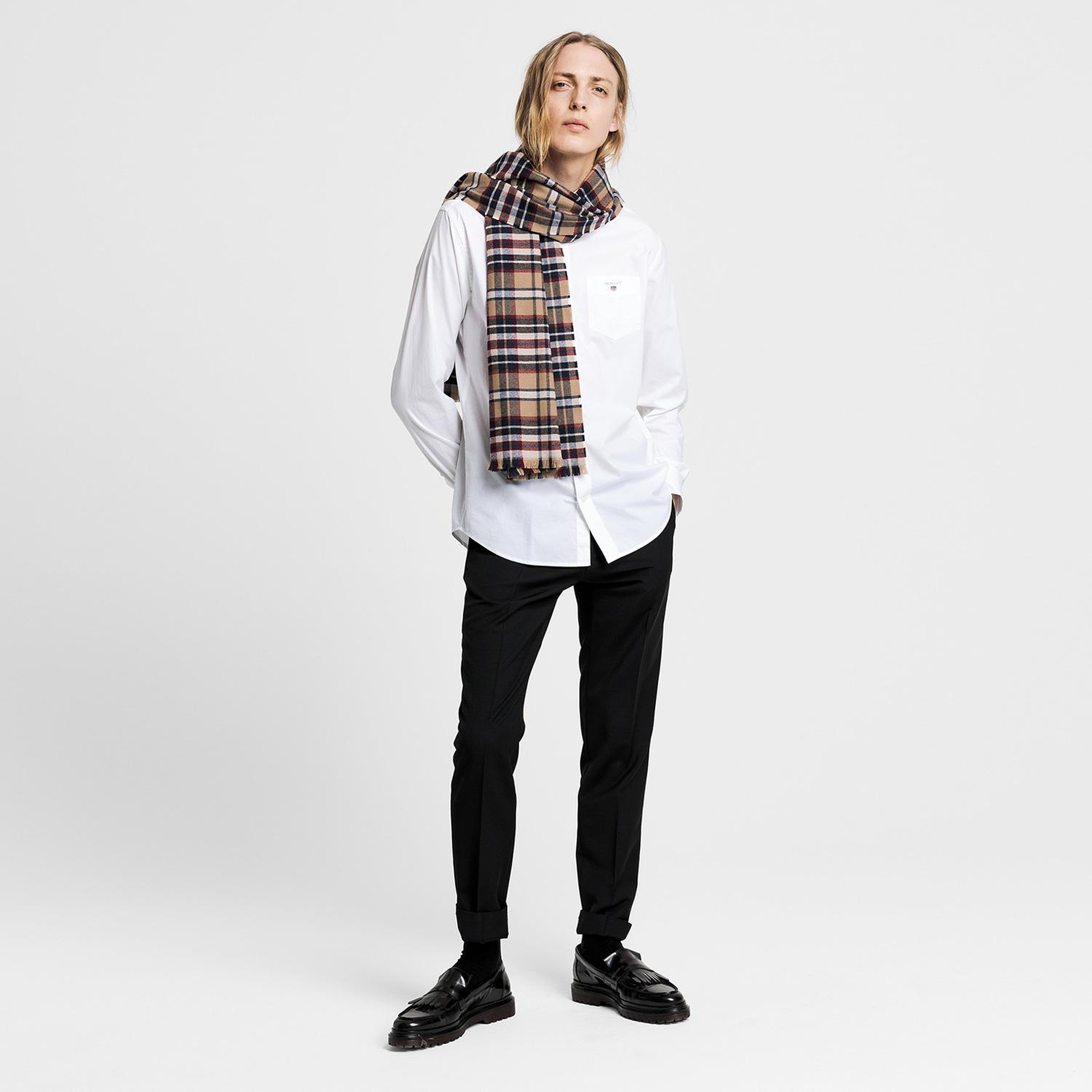 GANT Erkek Beyaz Regular Fit Düğmeli Yaka Broadcloth Gömlek