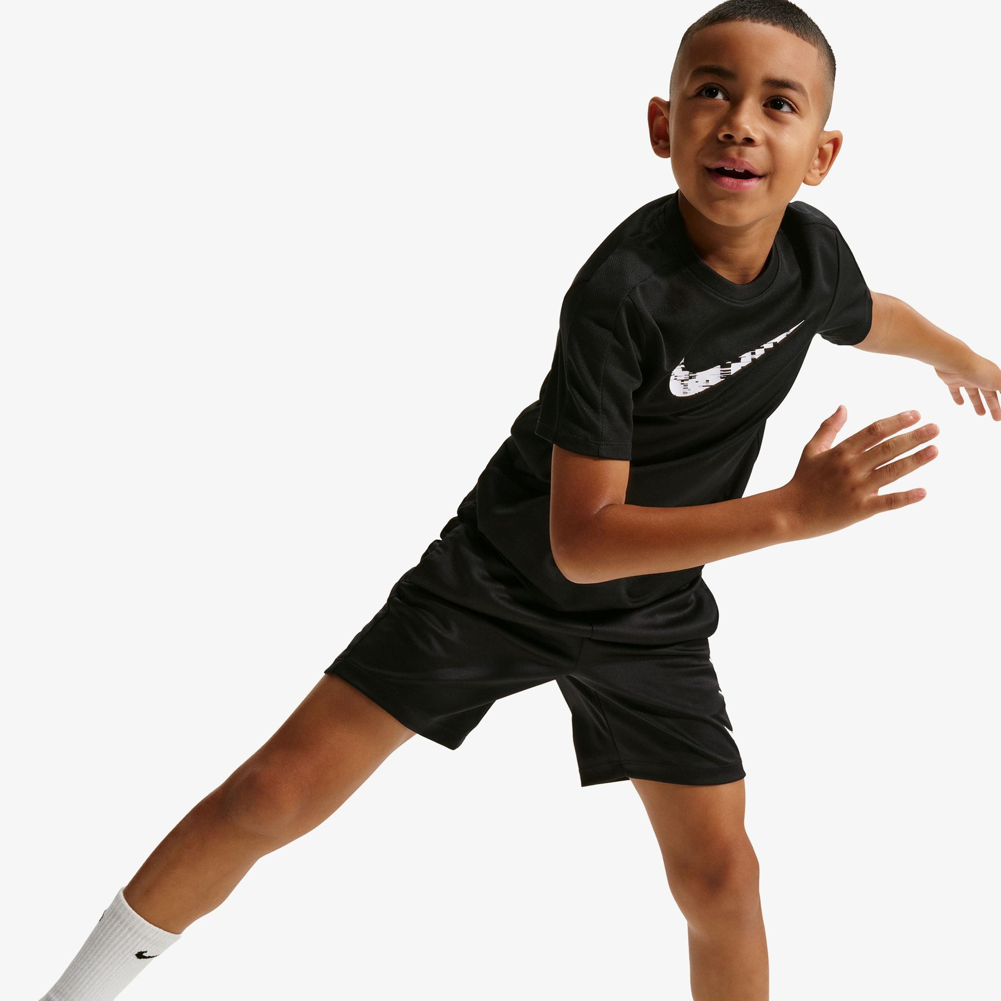 Nike Dri-Fit Trophy Çocuk Siyah T-Shirt