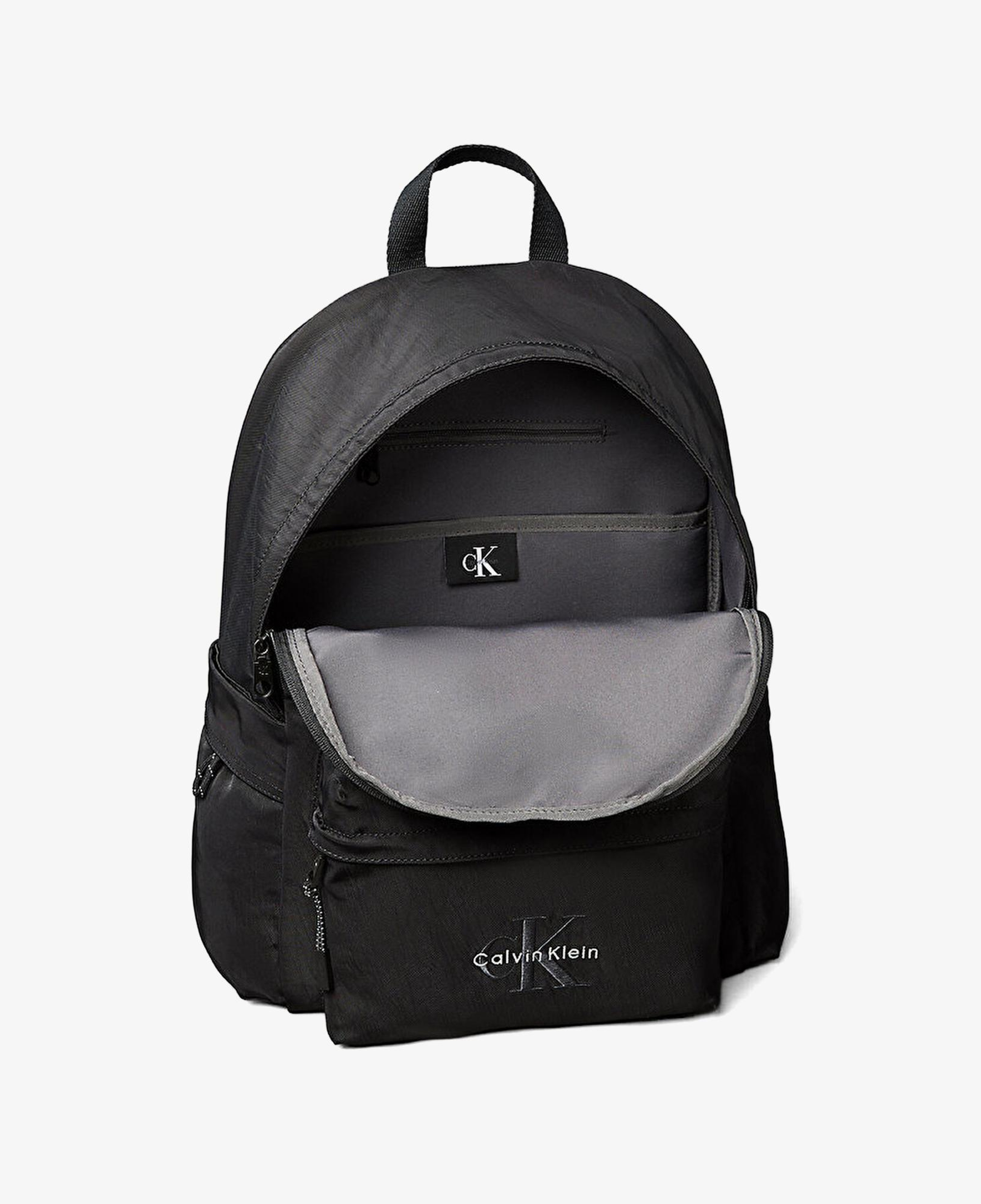 Calvin Klein Bold Round Erkek Siyah Sırt Çantası