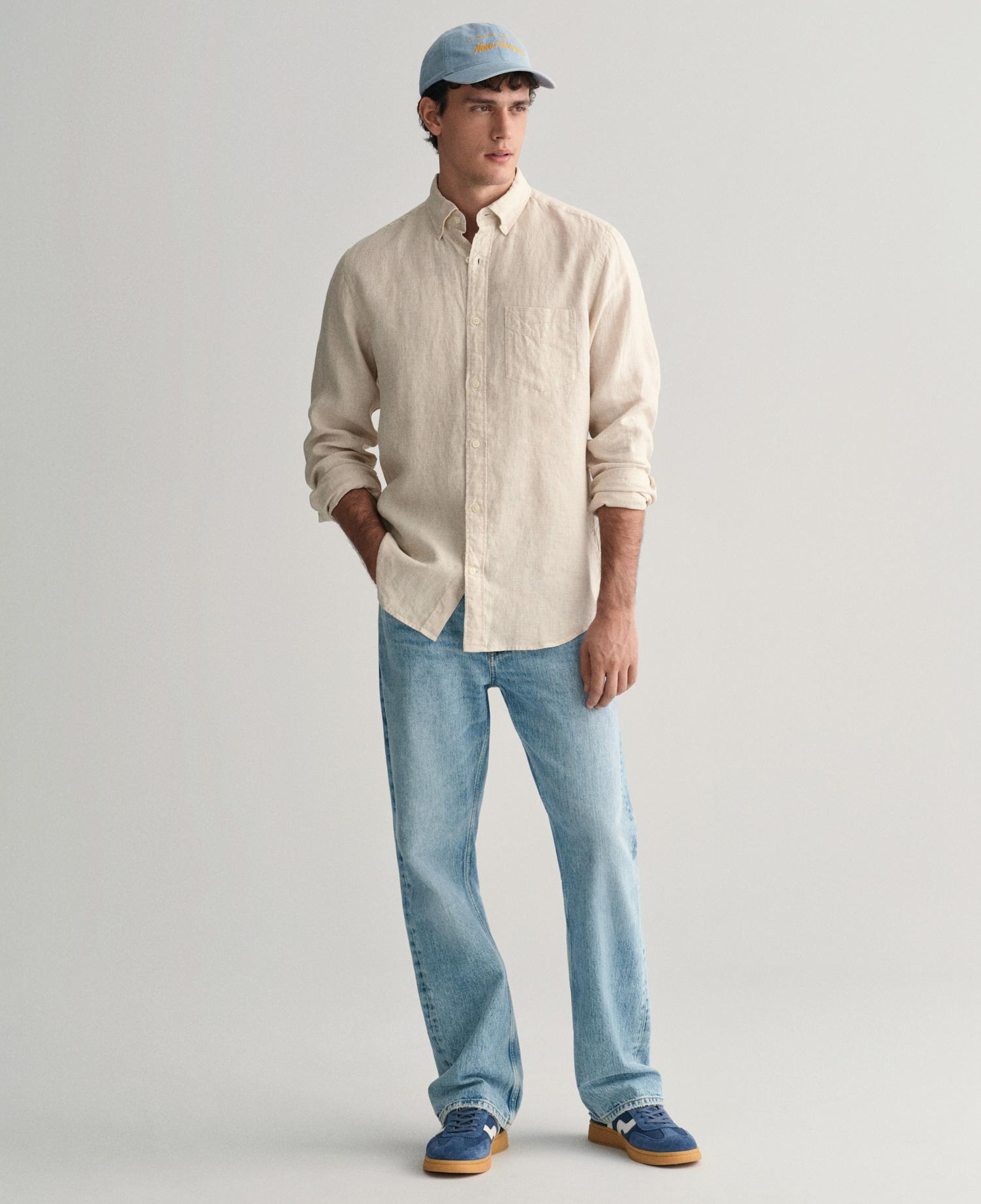 GANT Erkek Bej Regular Fit Düğmeli Yaka Kareli Keten Gömlek