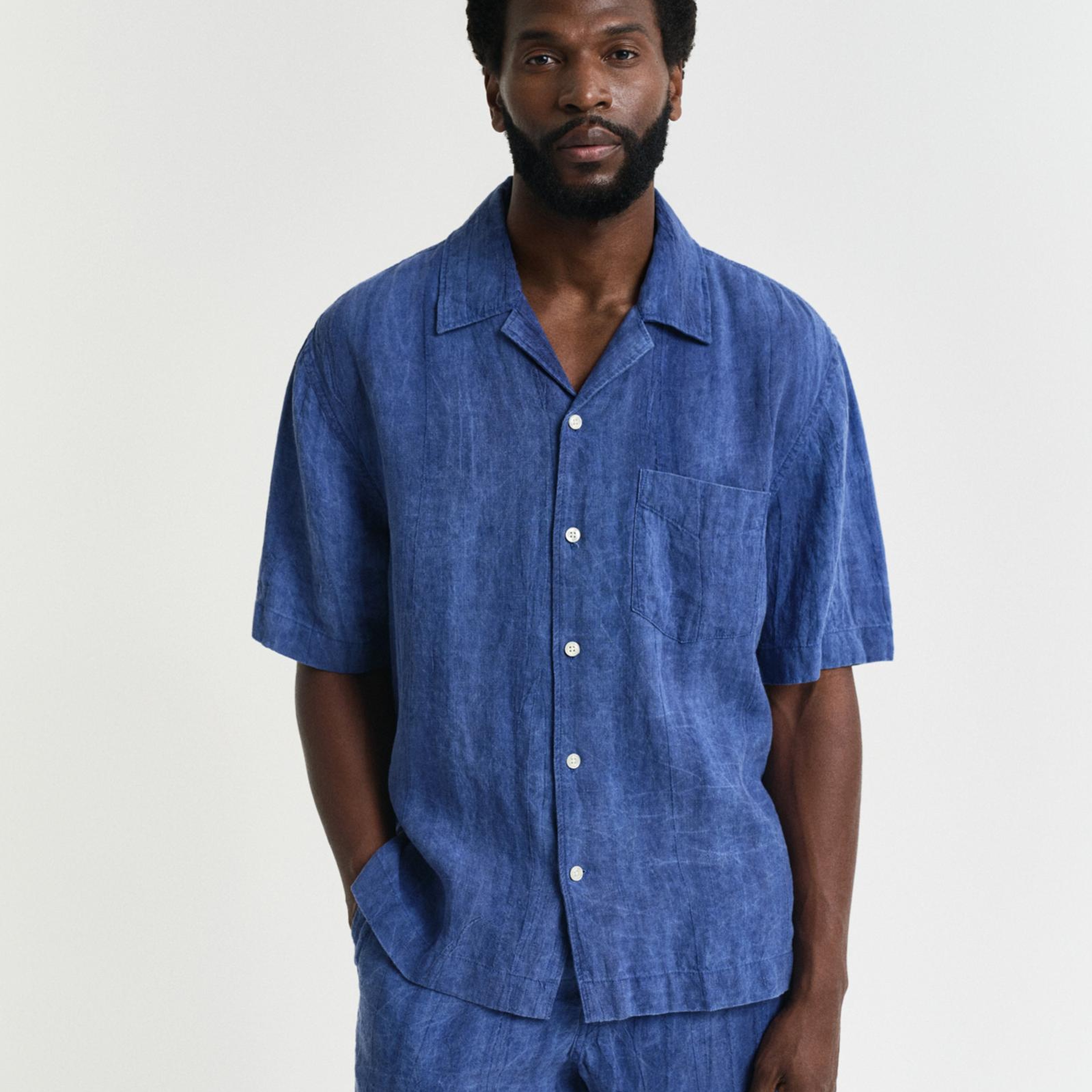 GANT Erkek Lacivert Relaxed Fit Klasik Yaka Gömlek