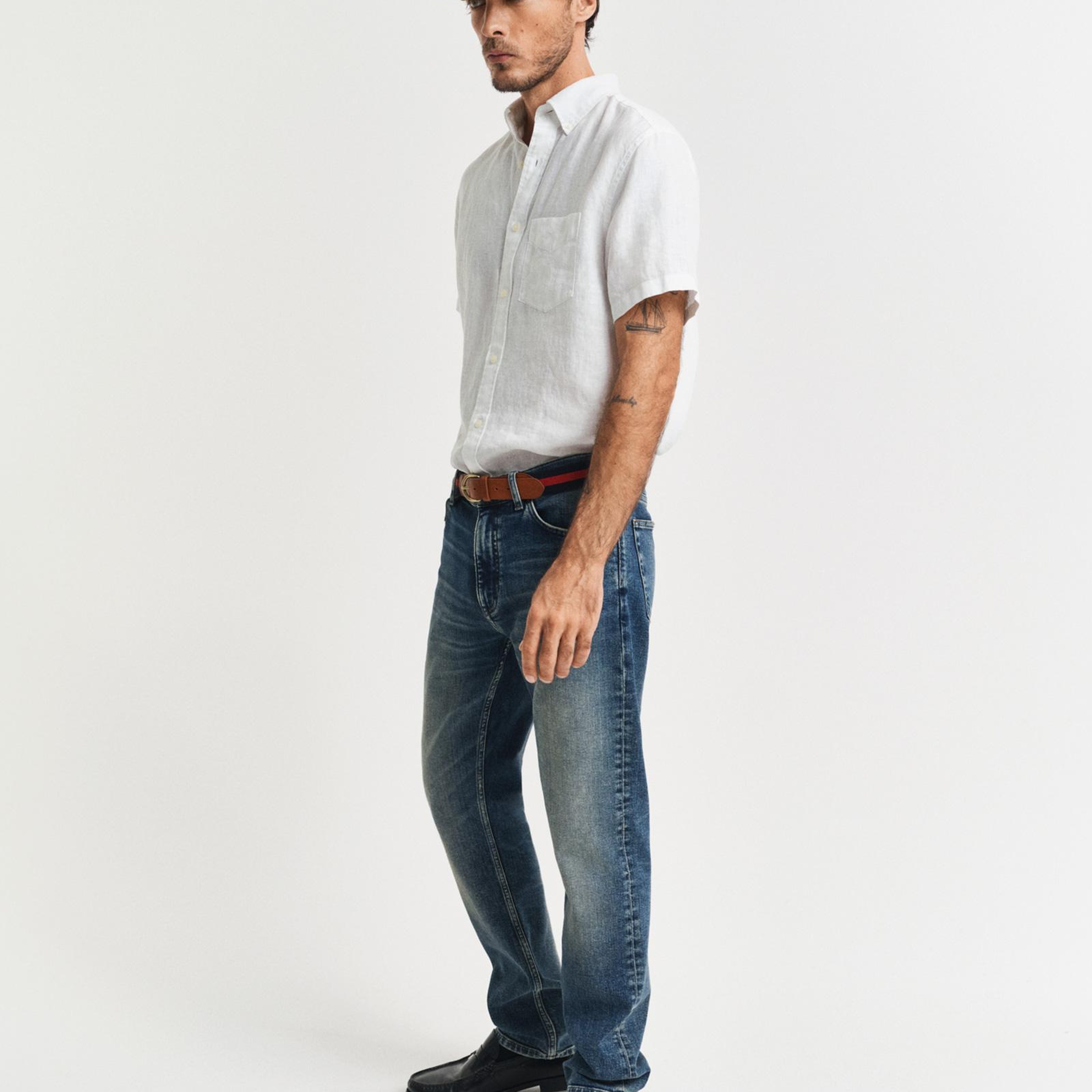 GANT Erkek Beyaz Regular Fit Düğmeli Yaka Keten Gömlek