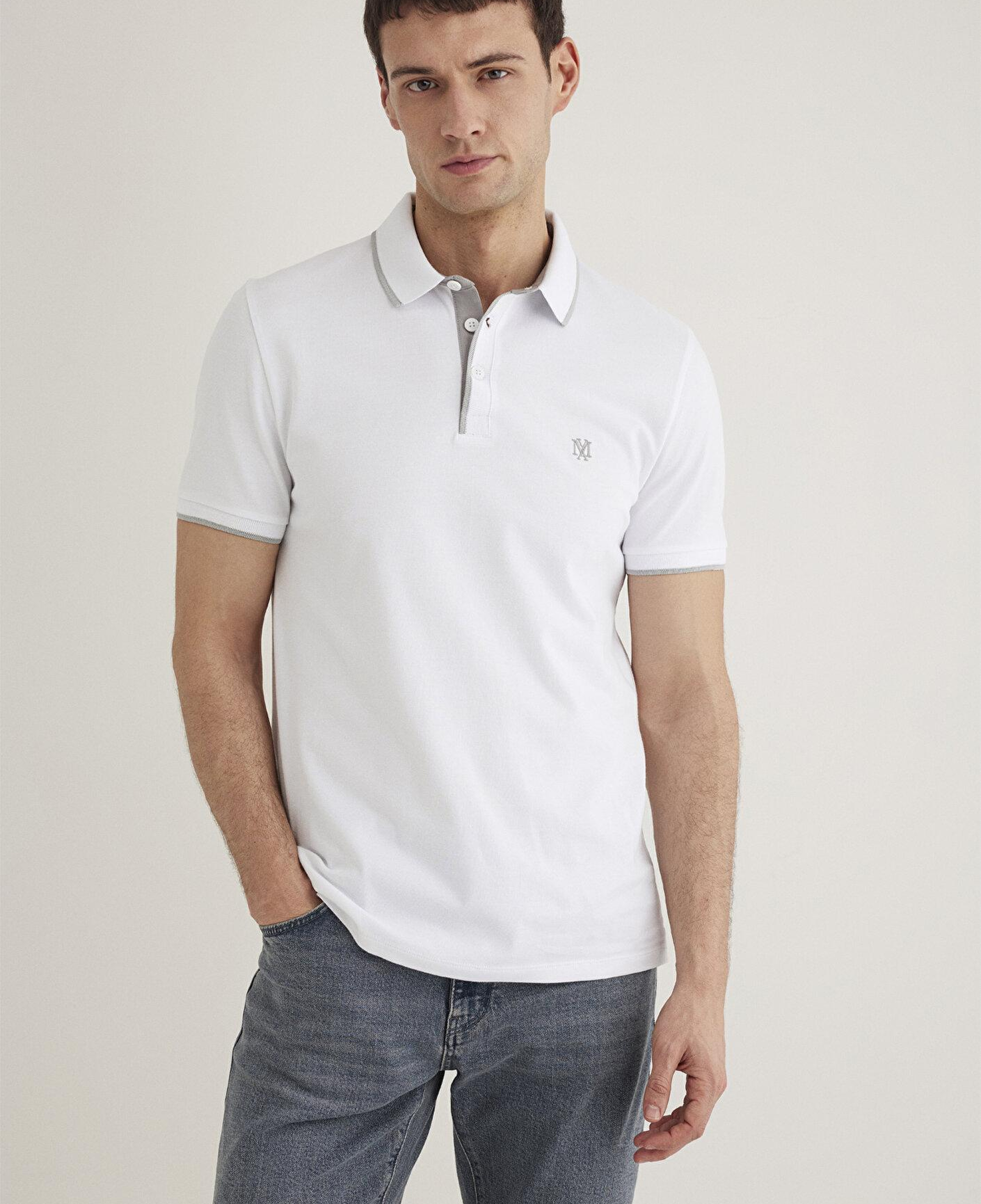 Mavi Yaka Detaylı Beyaz Polo Tişört Fitted / Vücuda Oturan Kesim 062373-27879