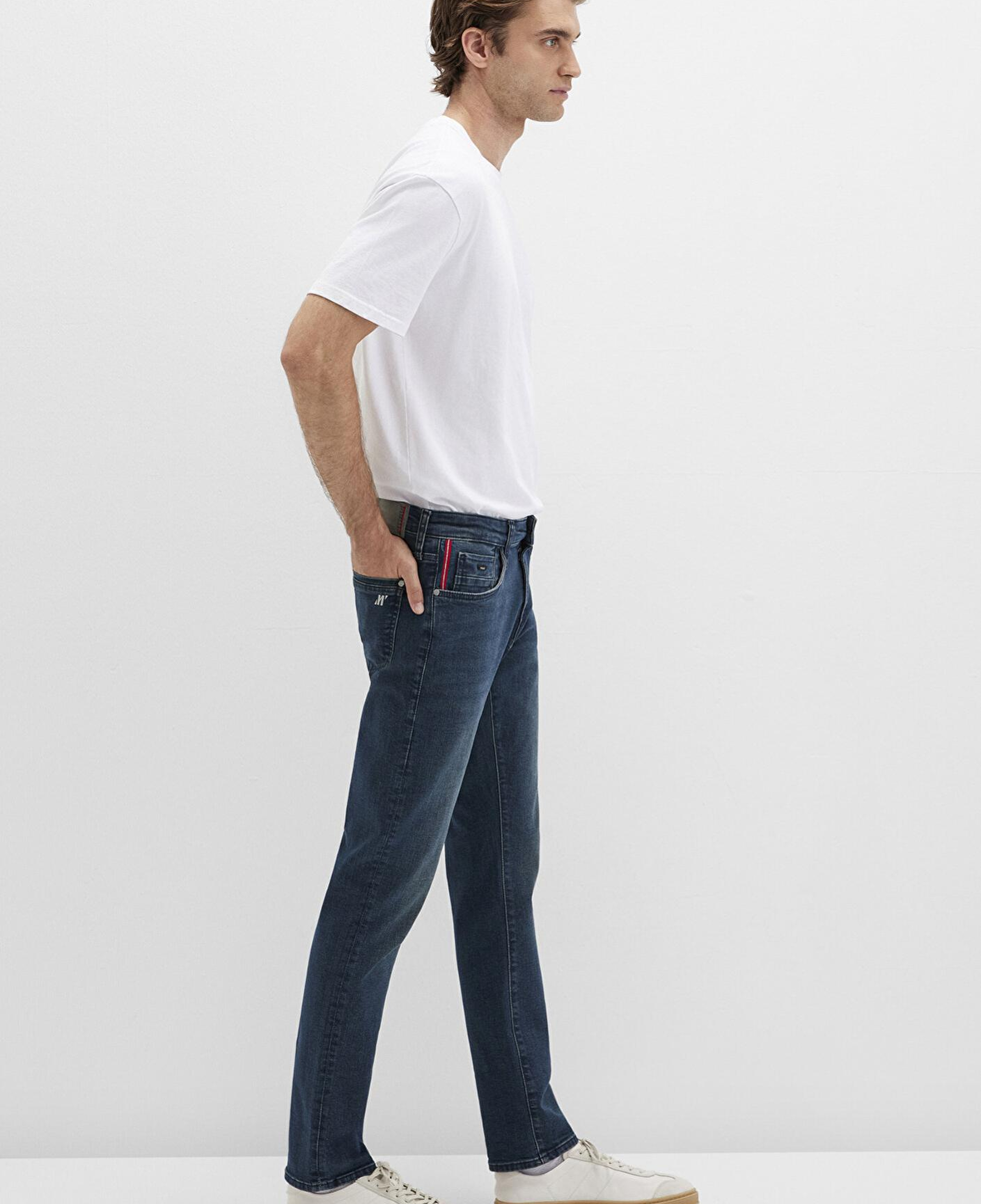 Mavi Jake Pro Move Koyu Mavi Gölgeli Jean Pantolon 0042290832