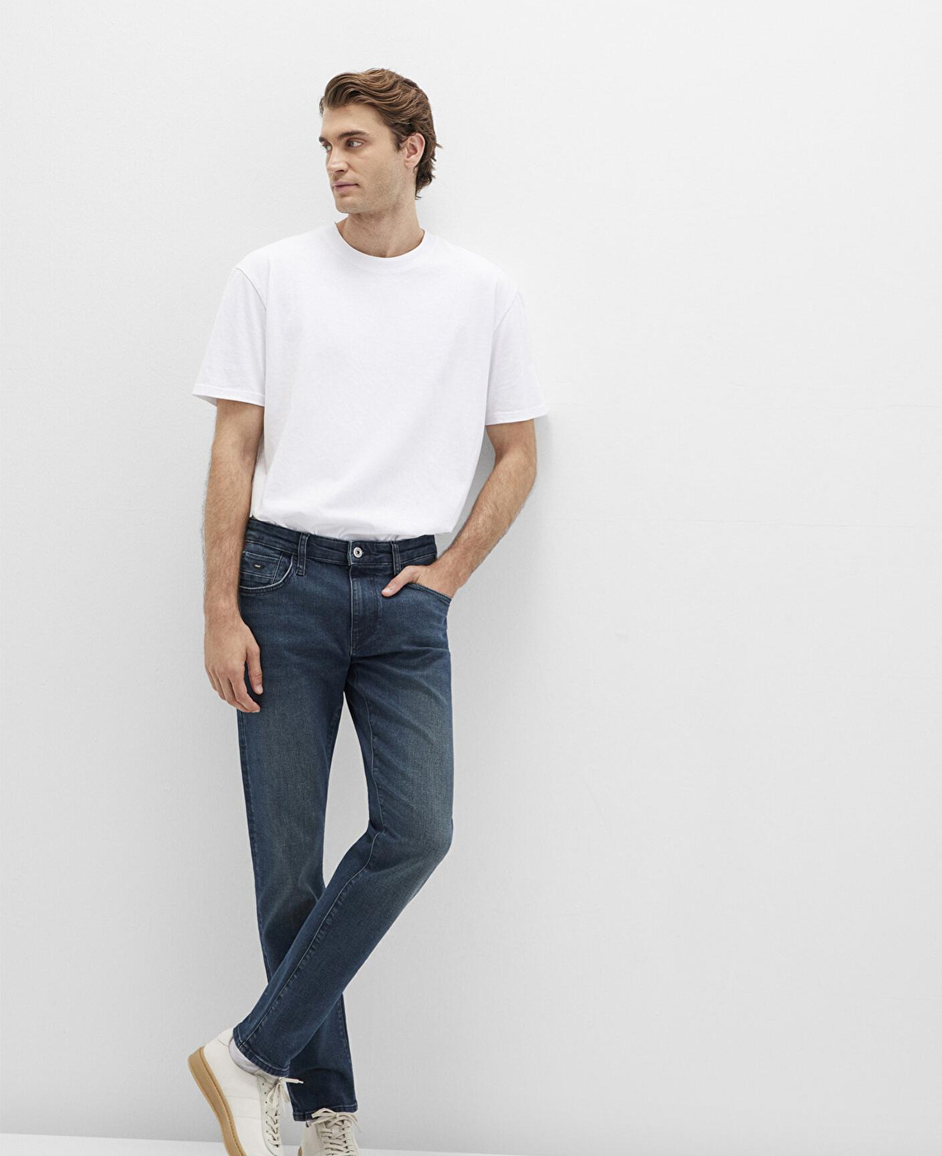 Mavi Jake Pro Move Koyu Mavi Gölgeli Jean Pantolon 0042290832