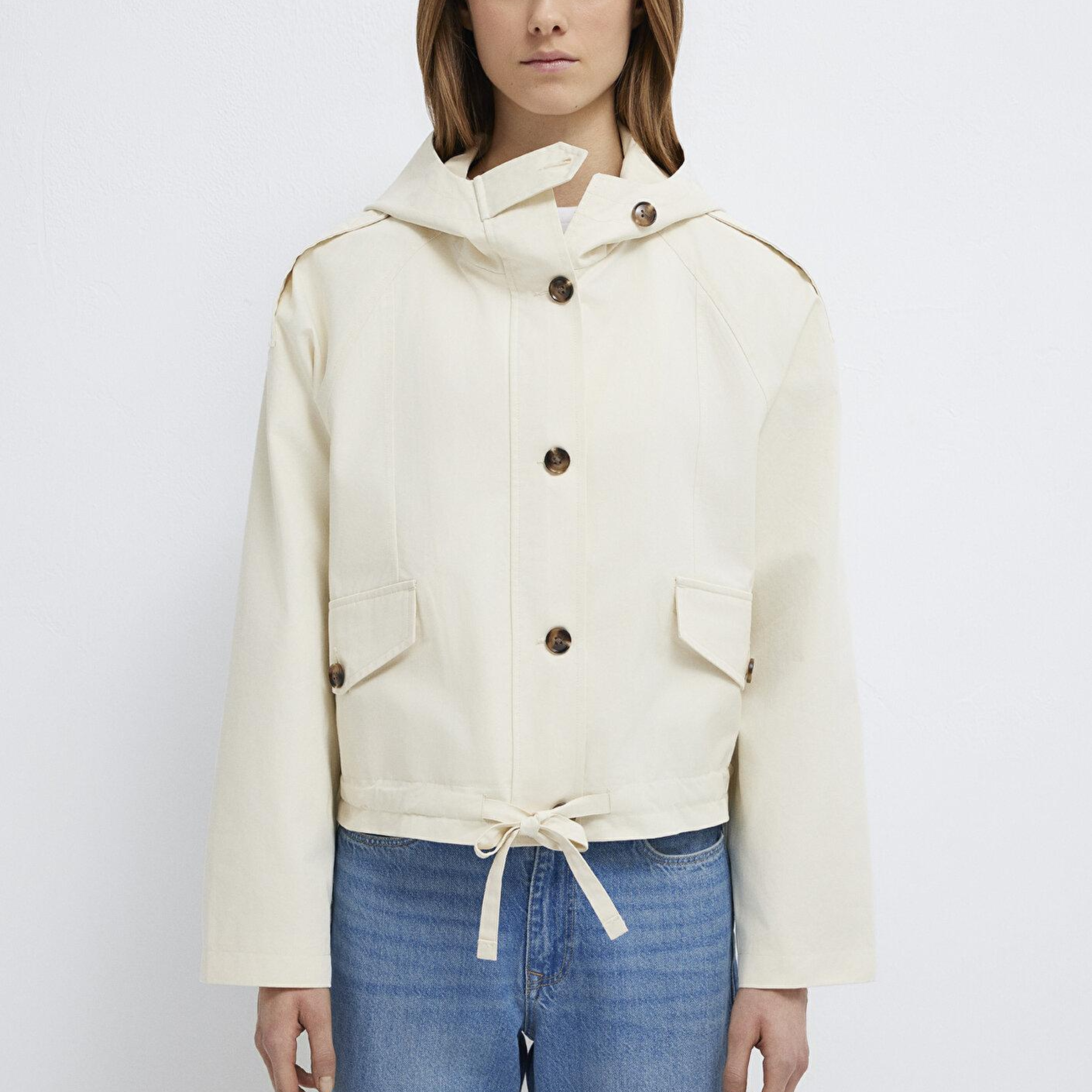 Mavi Kapüşonlu Bel Detaylı Ekru Kısa Ceket Oversize / Geniş Kesim 1110756-70065