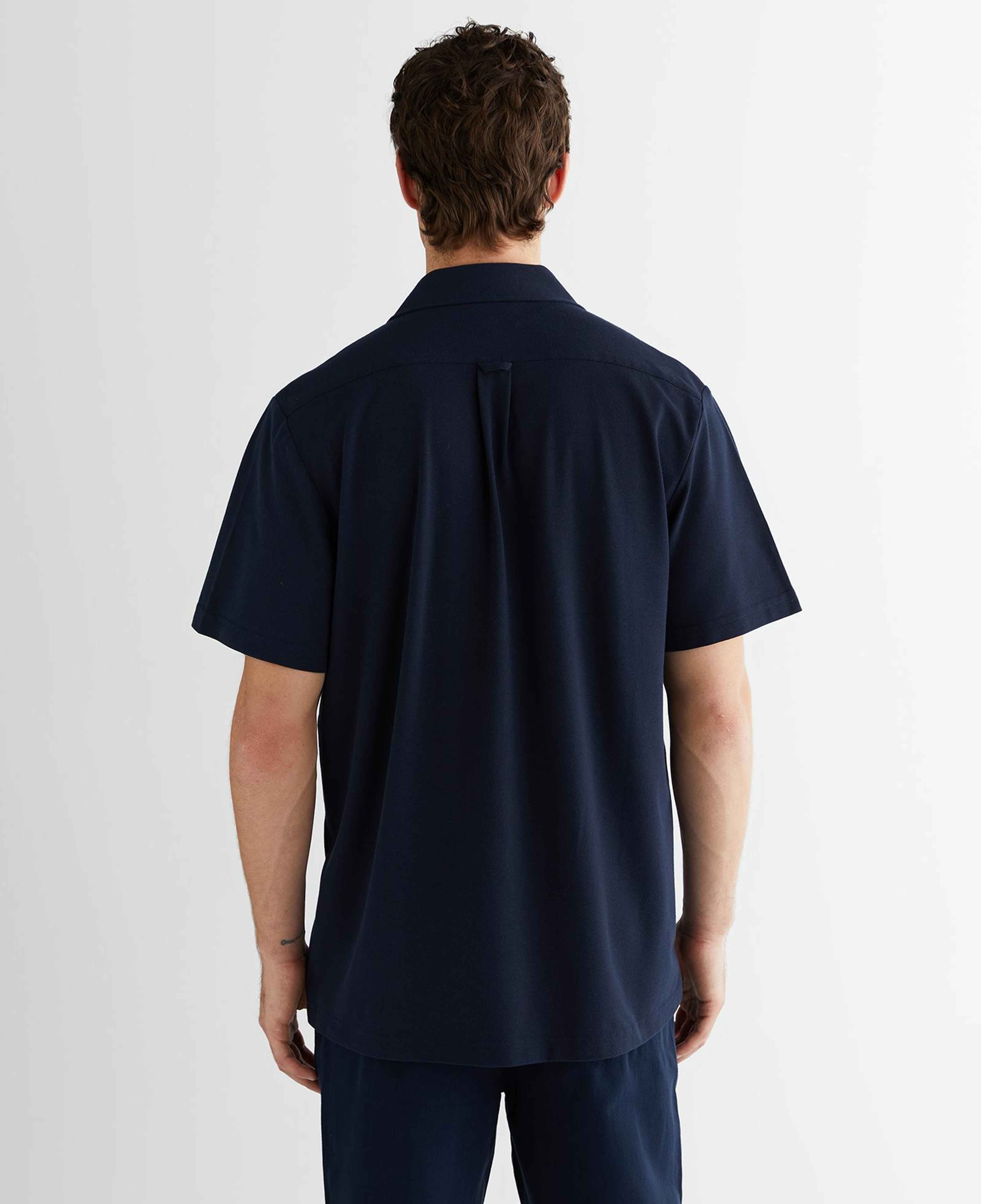 GANT Erkek Lacivert Düğmeli Yaka Logolu Gömlek