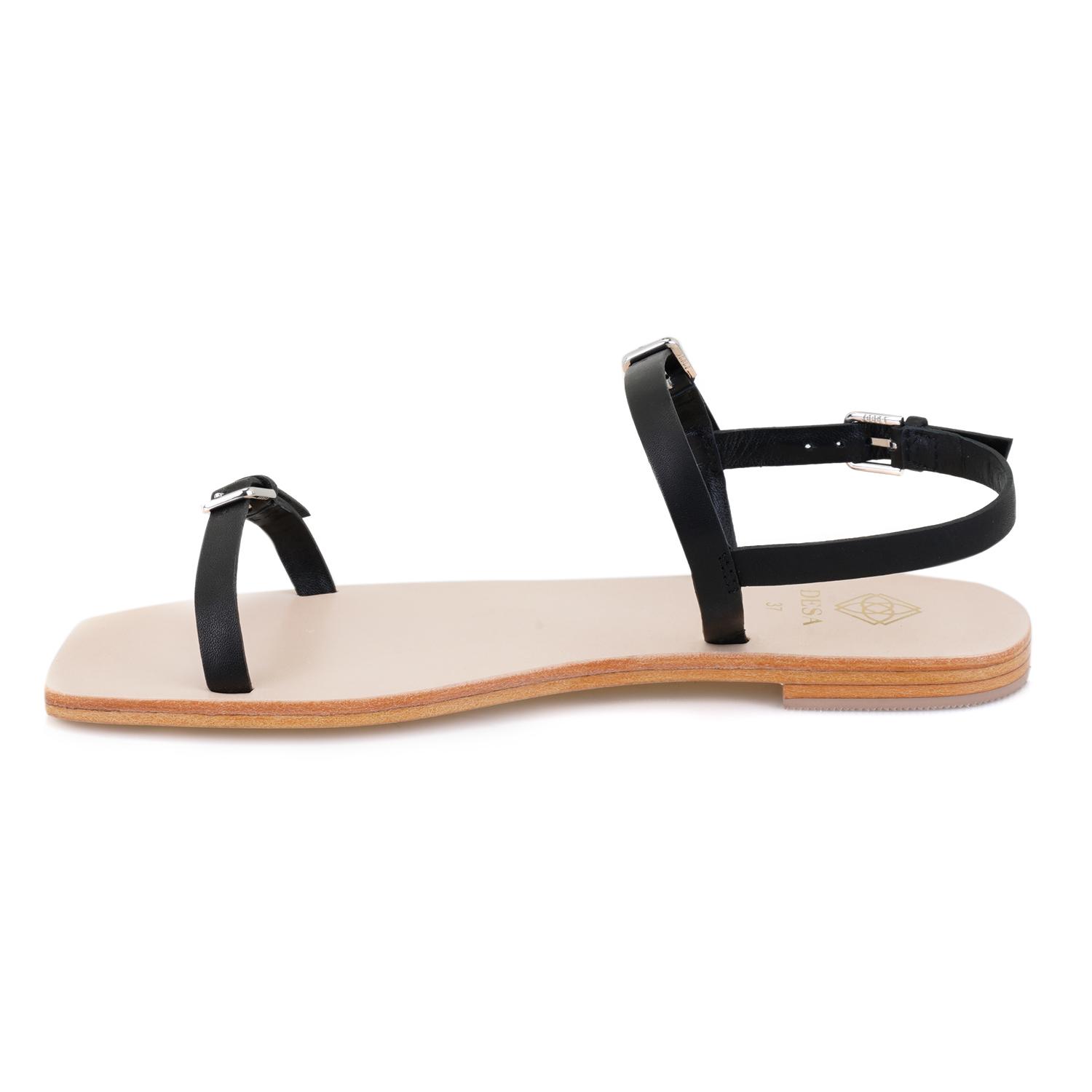 Kadın Siyah Ayarlanabilir Tokalı Deri Sandalet