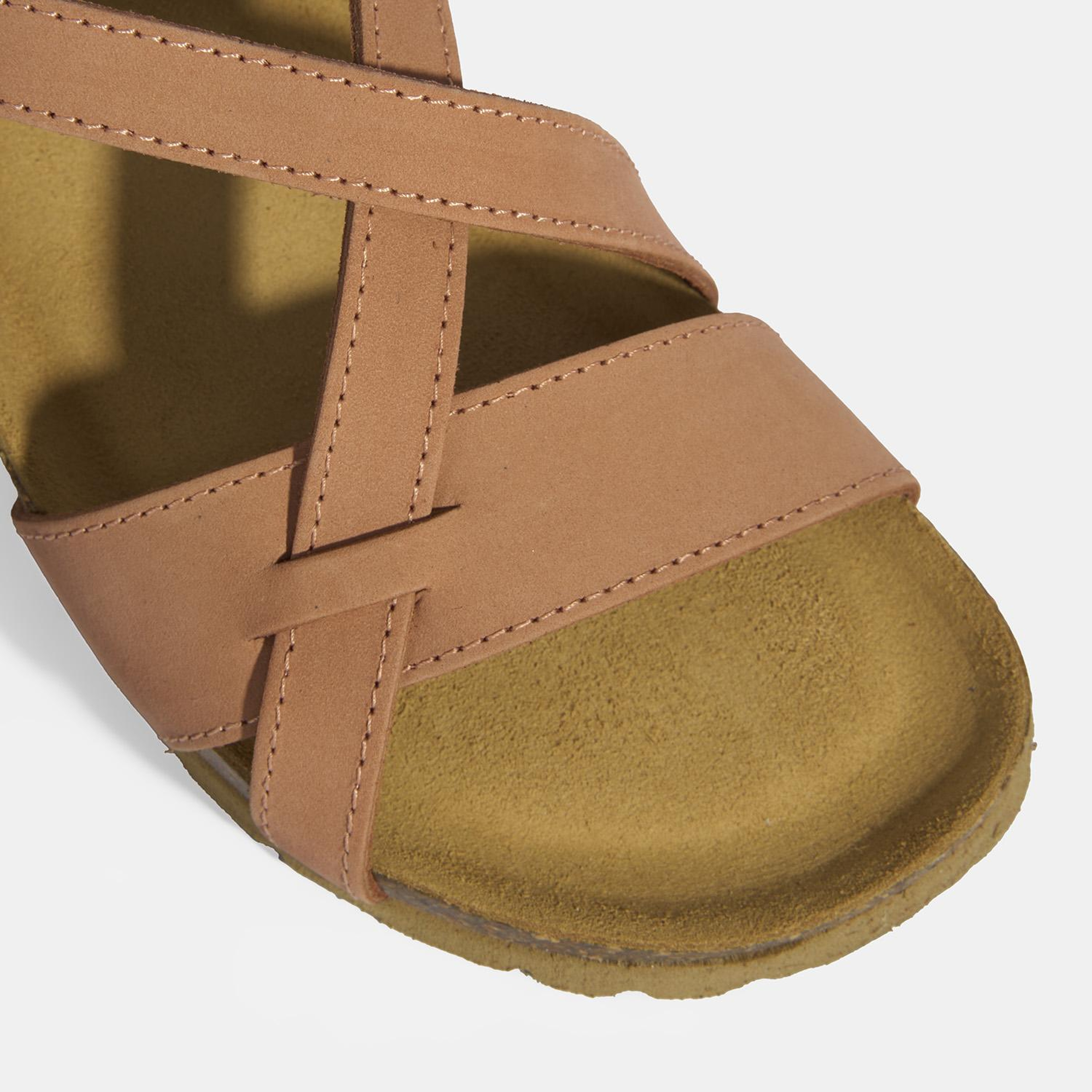 Pembe Kadın Toka Detaylı Süet Sandalet