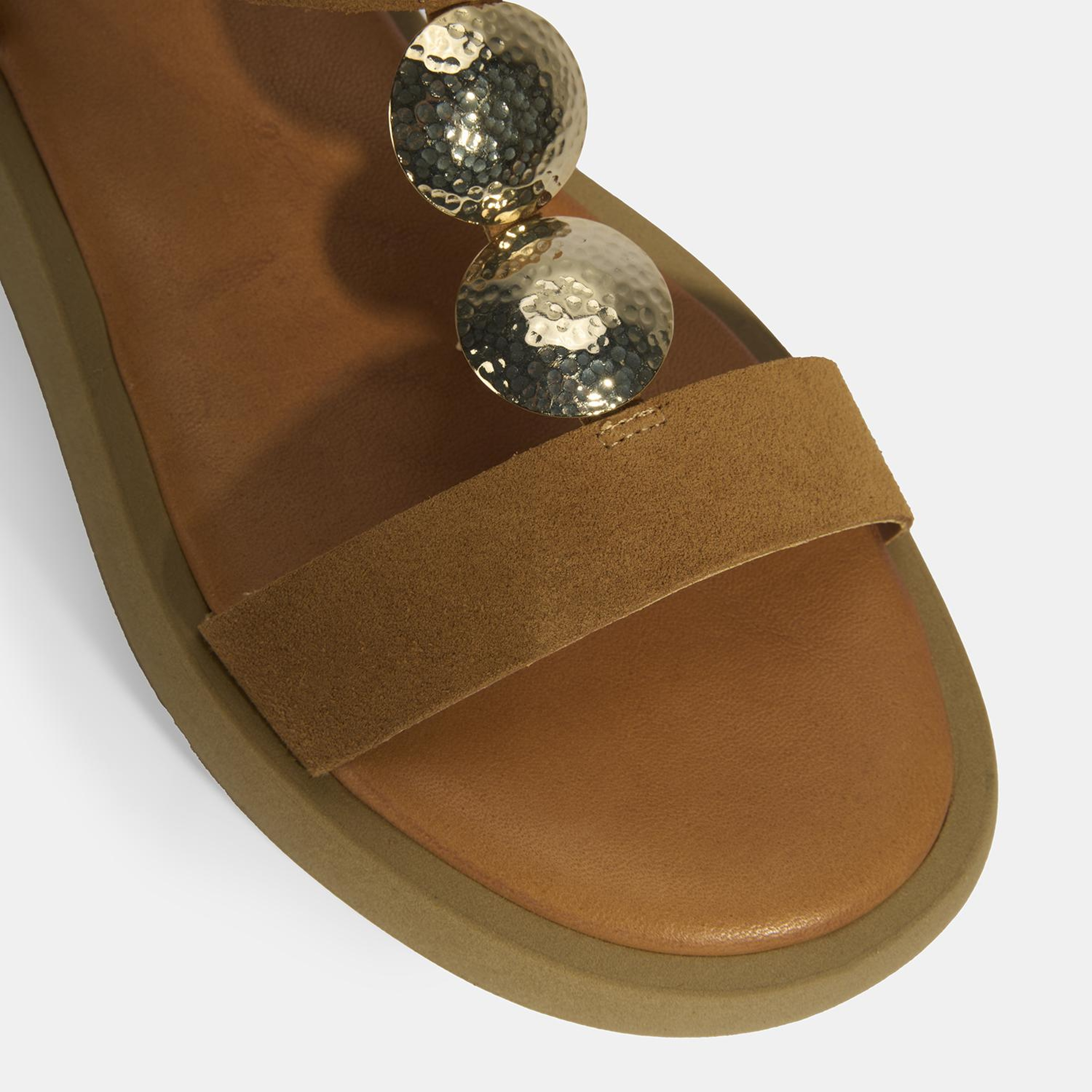 Kadın Taba Süet Gold Aksesuarlı Sandalet