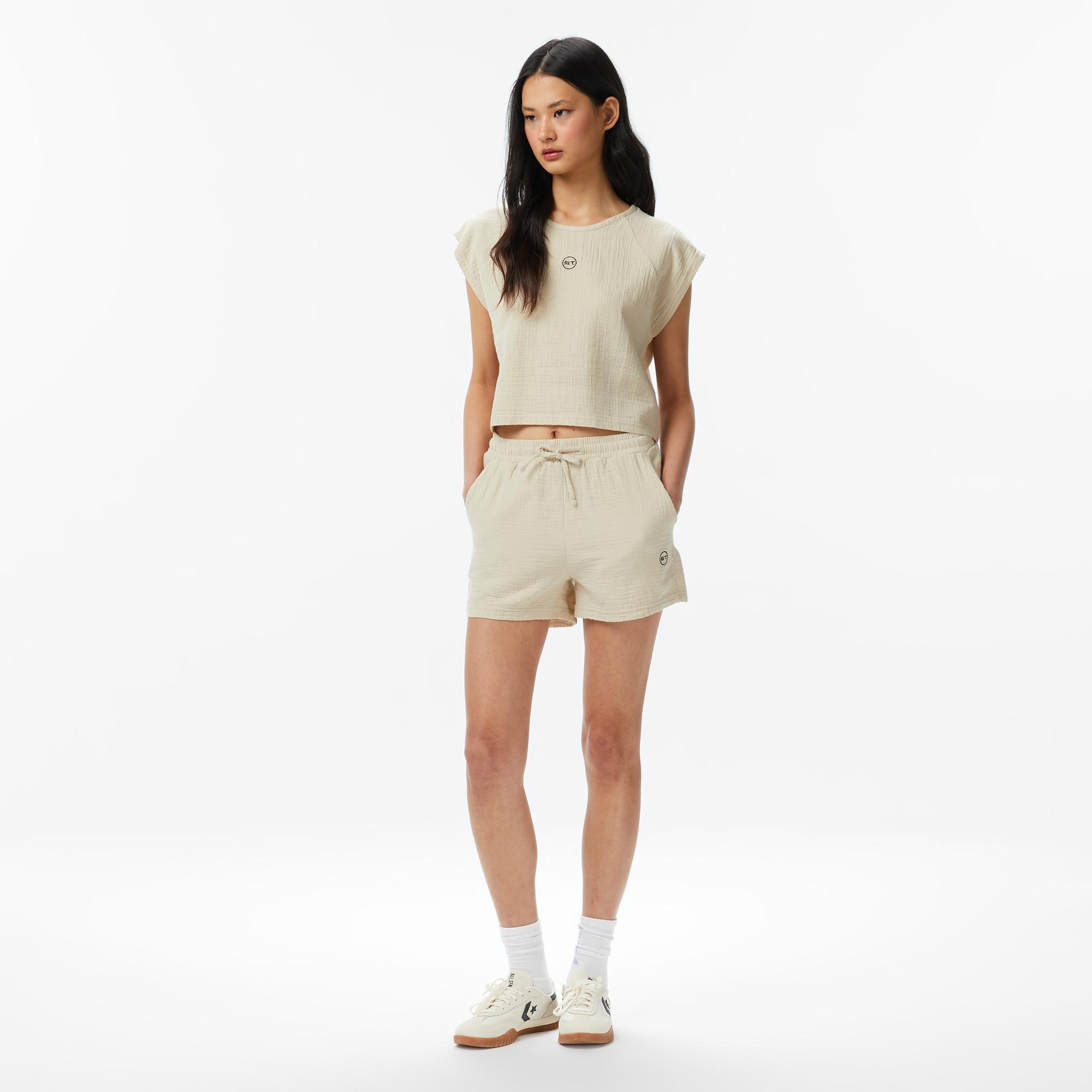UNITED4 Regular Fit Kadın Krem Şort