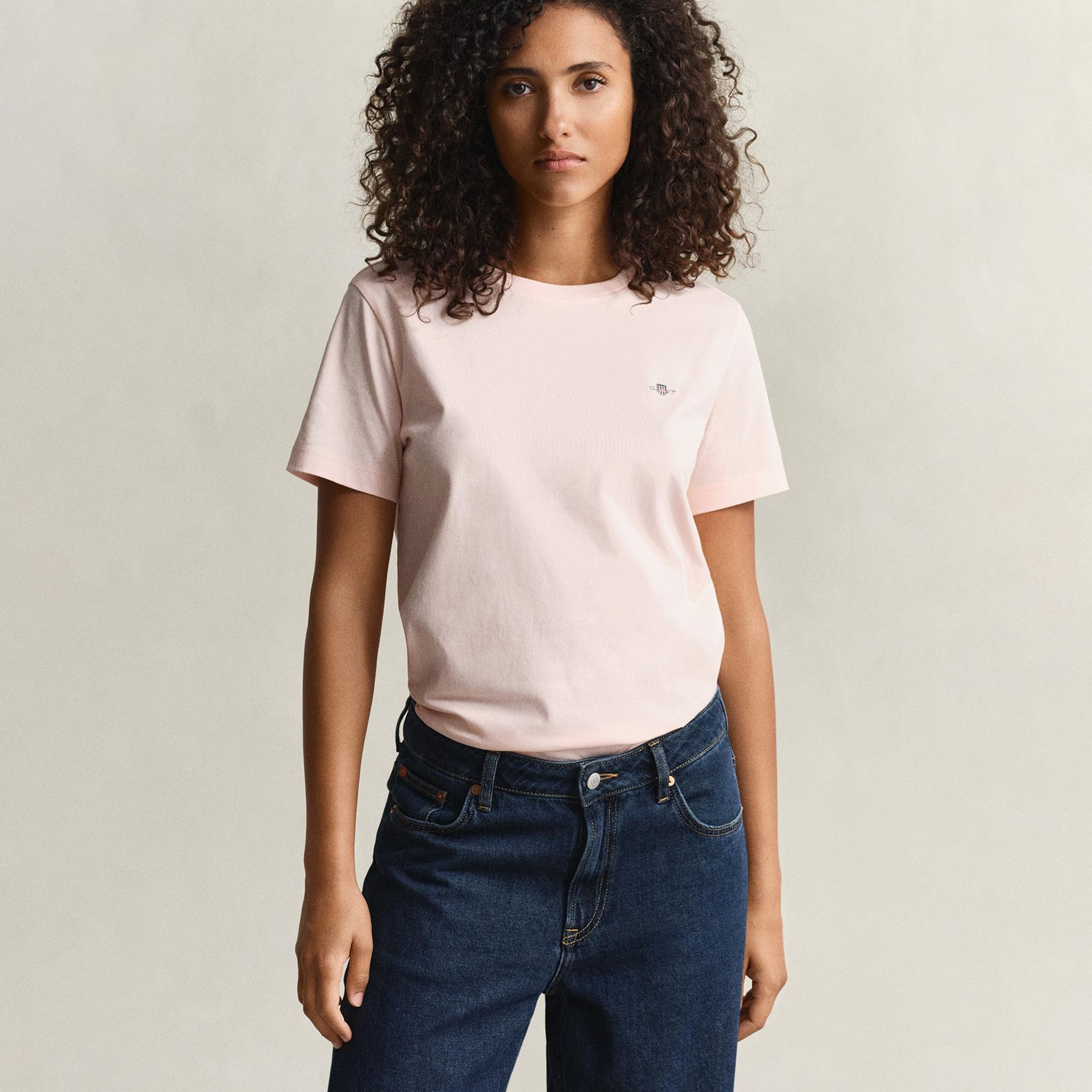 GANT Kadın Pembe Bisiklet Yaka Regular Fit Logolu T-Shirt