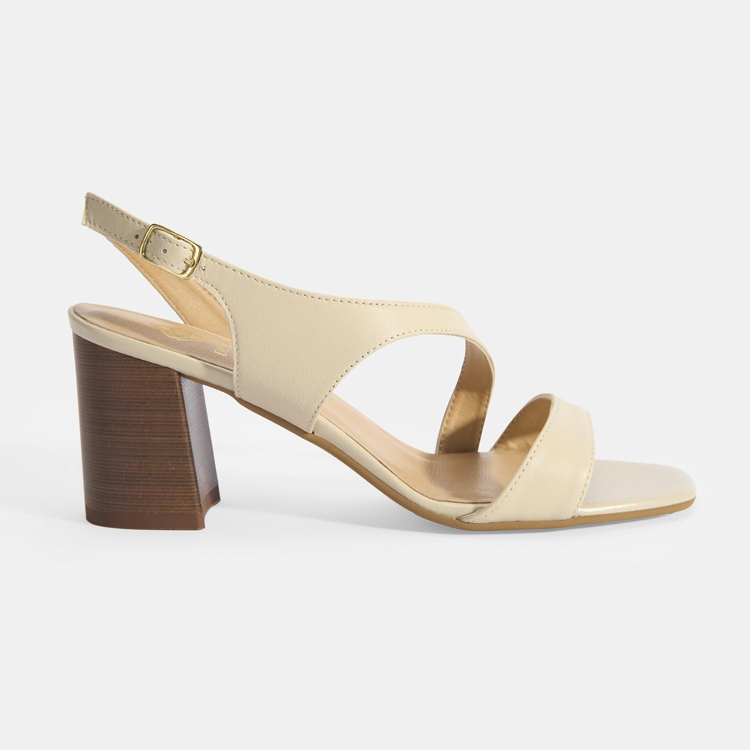 Kadın Bej Ayarlanabilir Tokalı Topuklu Deri Sandalet