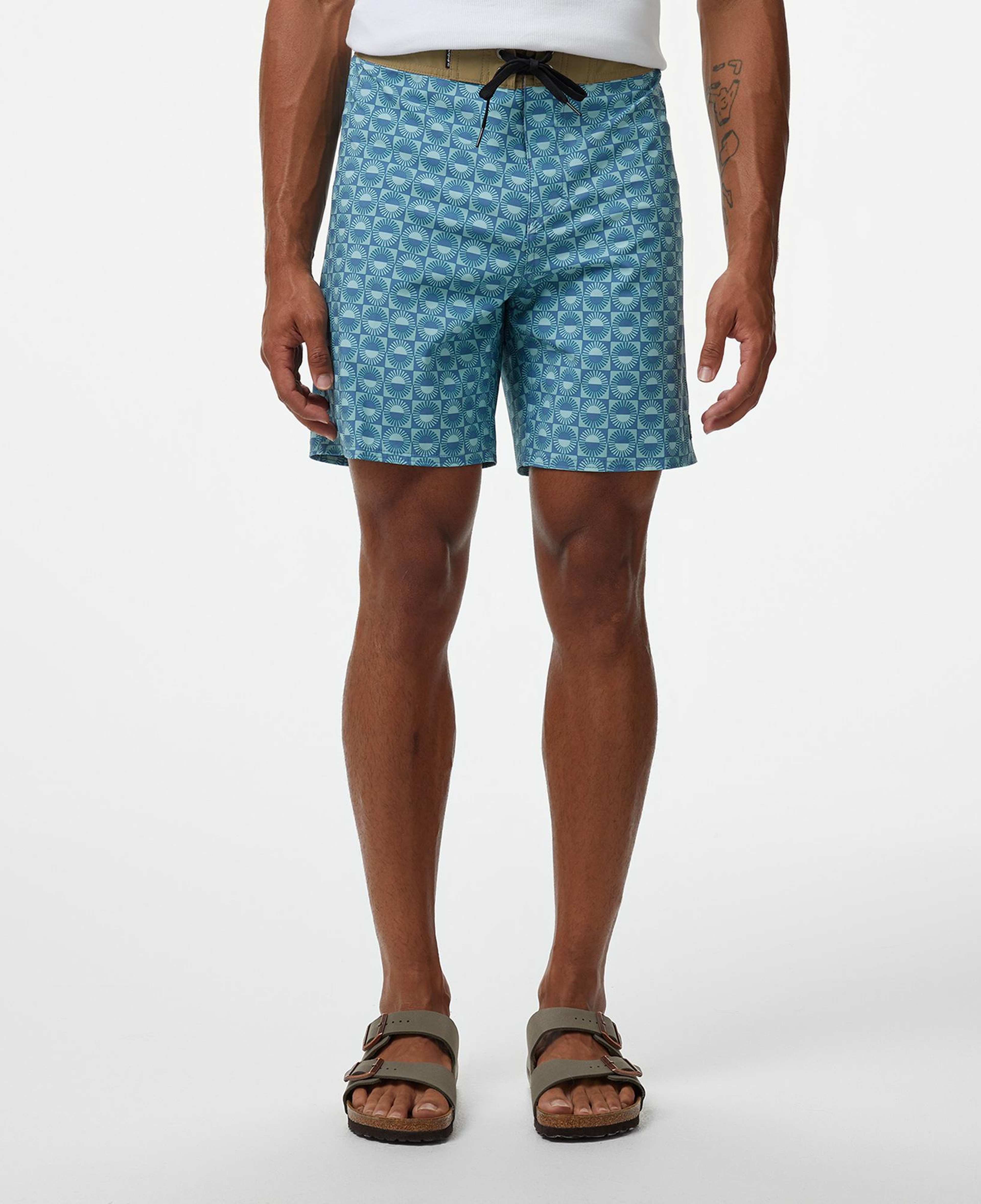 Quiksilver Surfsilk Scallop 18 Erkek Siyah Deniz Şortu