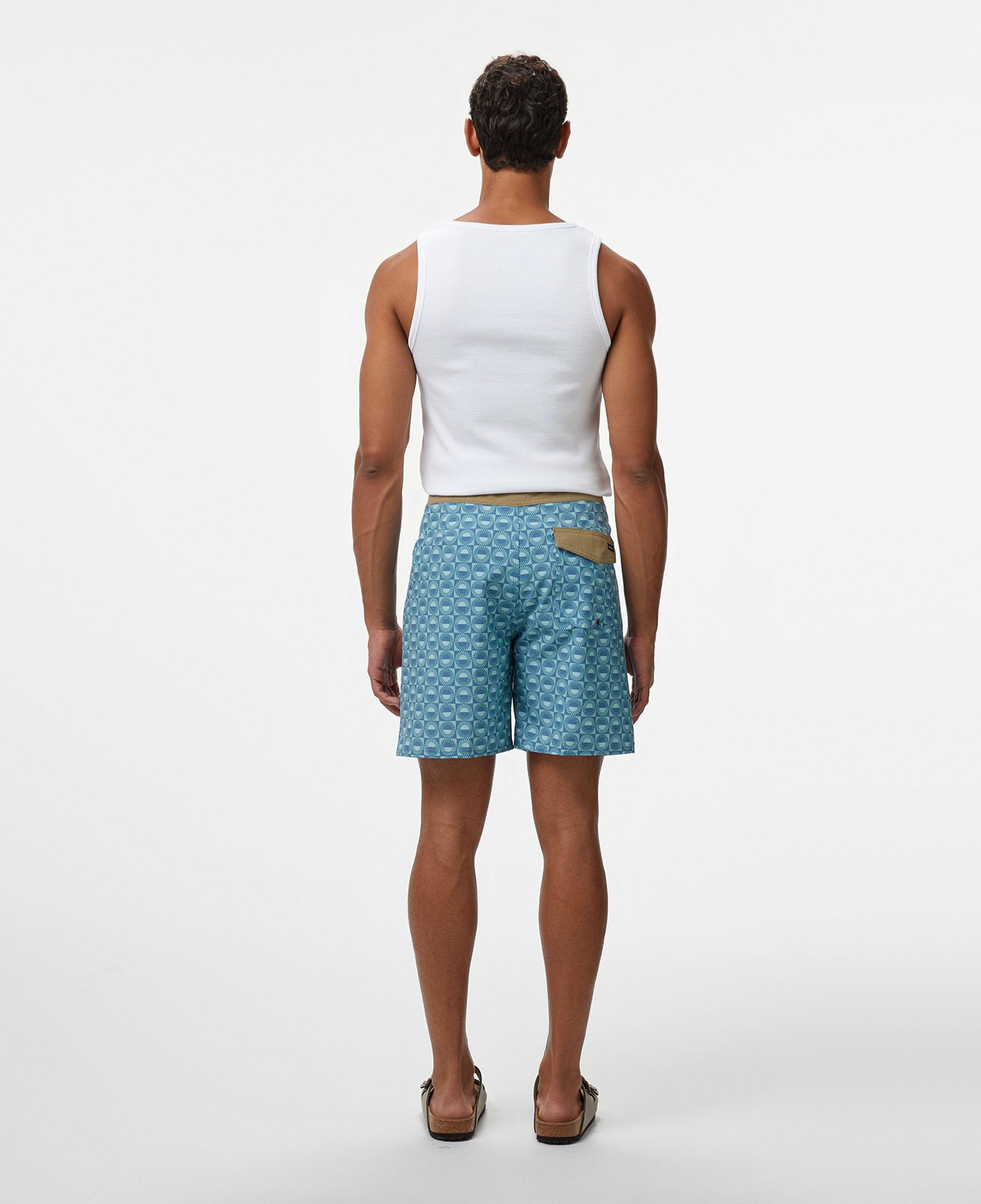 Quiksilver Surfsilk Scallop 18 Erkek Siyah Deniz Şortu