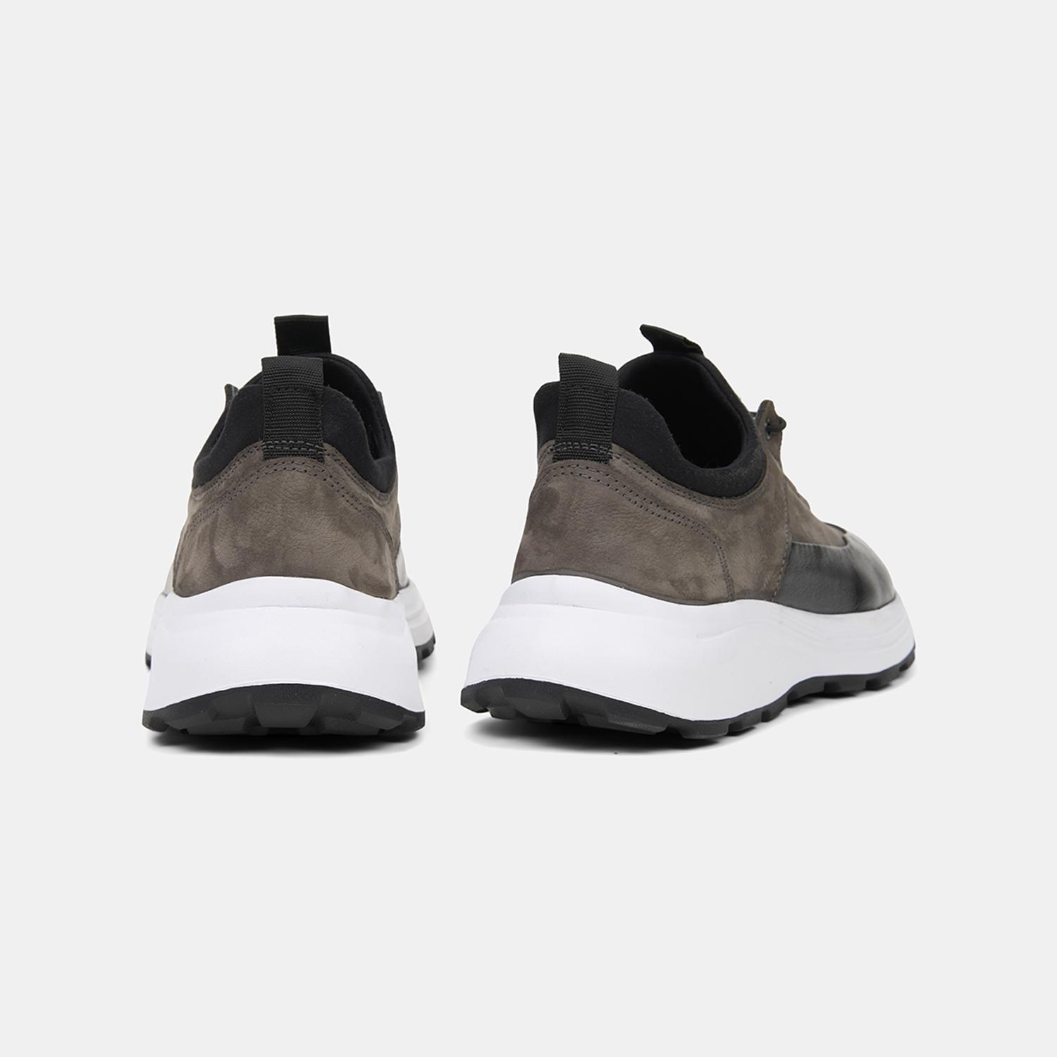 Erkek Siyah Lastik Bağcıklı Kalın Tabanlı Deri Sneaker