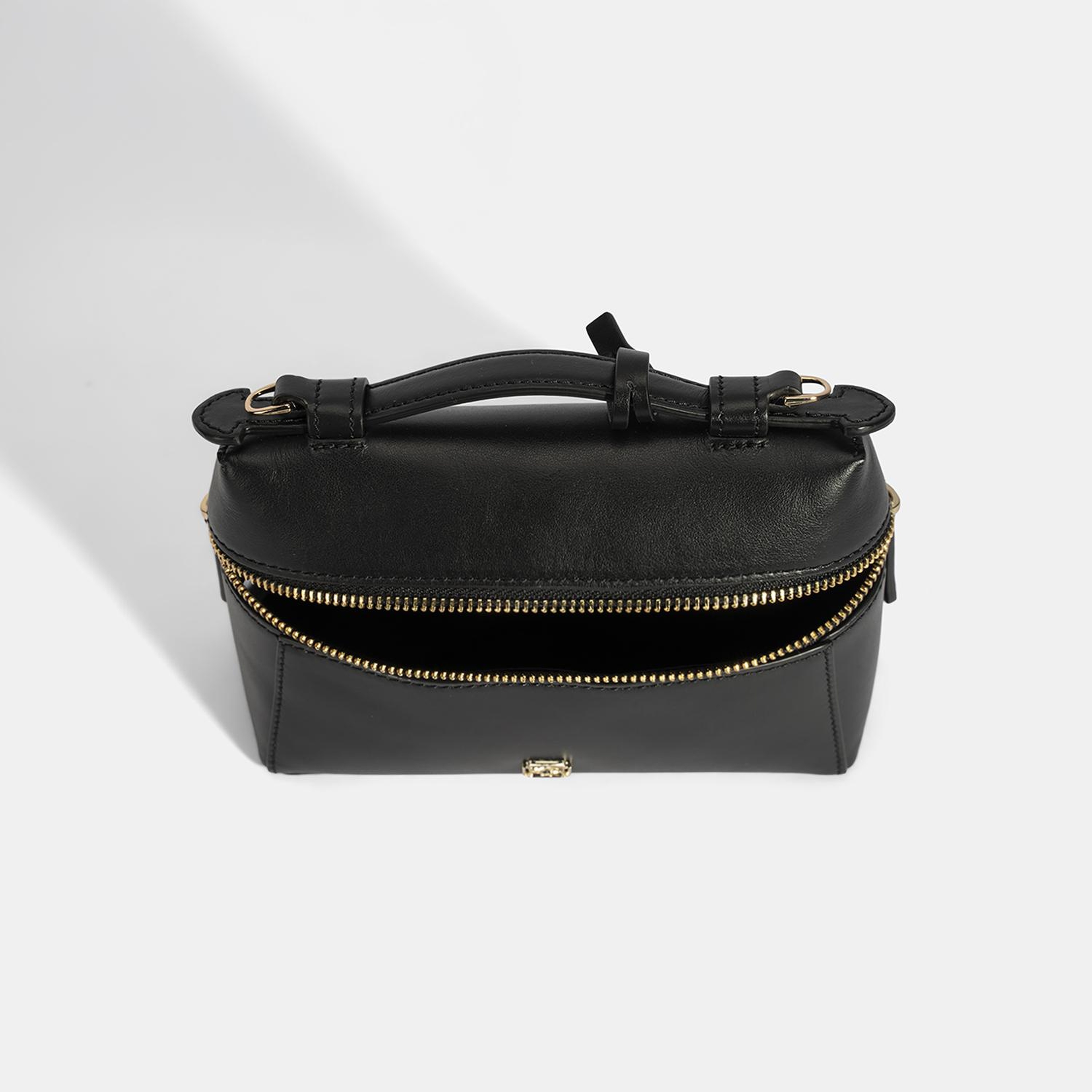 Kadın Siyah Mini Deri El Çantası