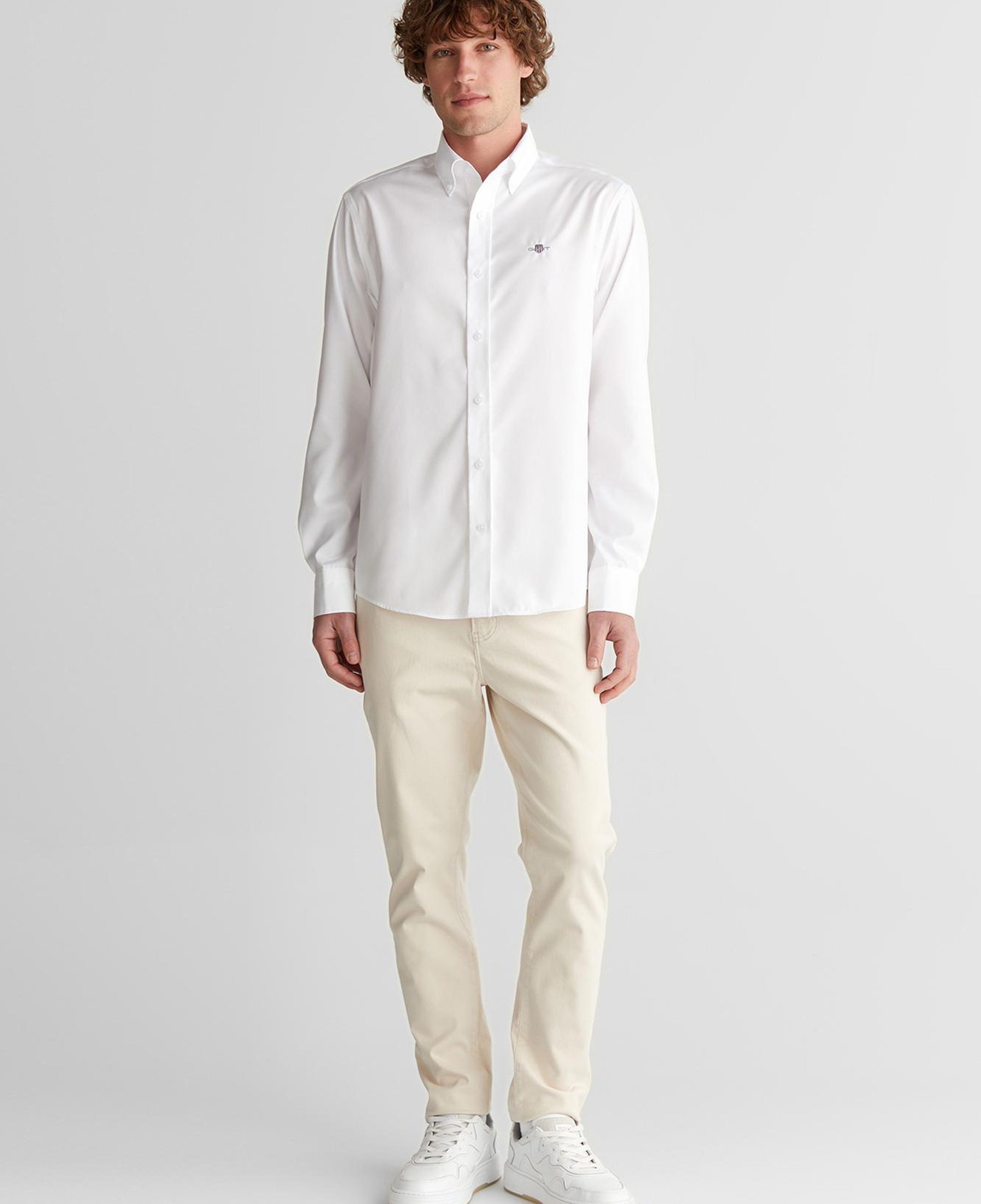 GANT Erkek Beyaz Düğmeli Yaka Logolu Gömlek