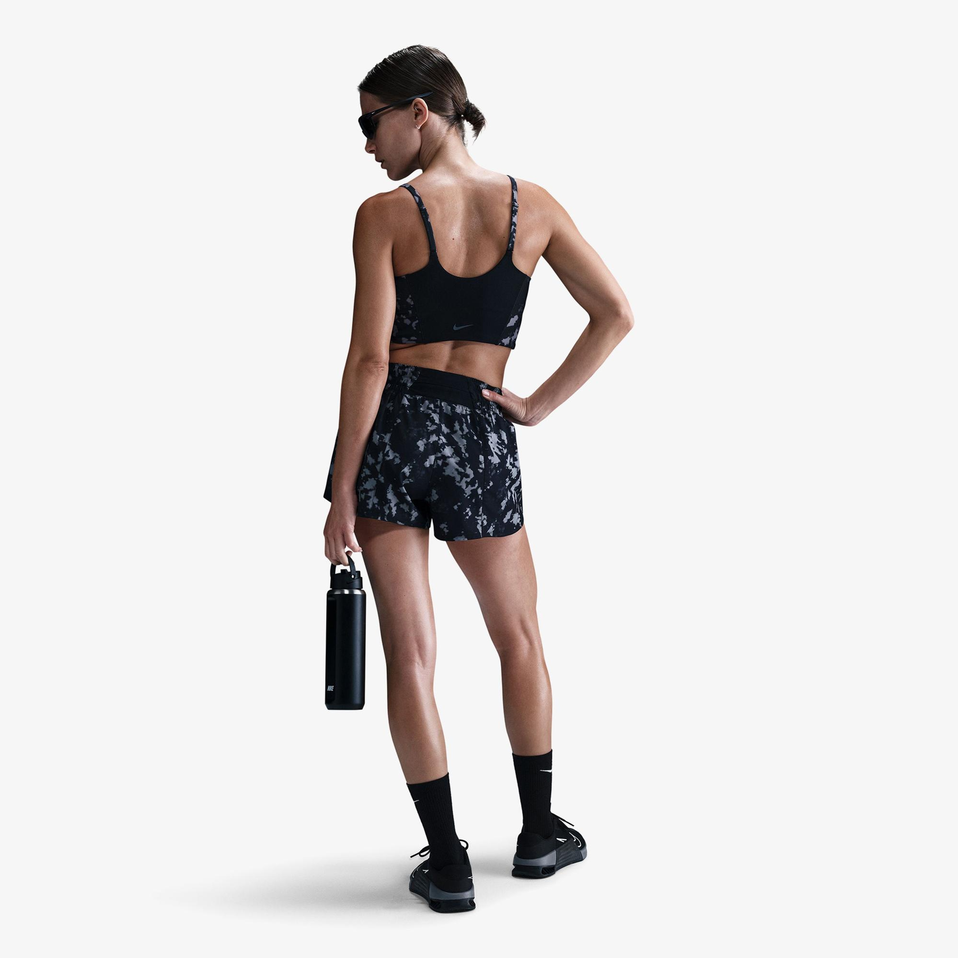 Nike One Kadın Siyah Bra