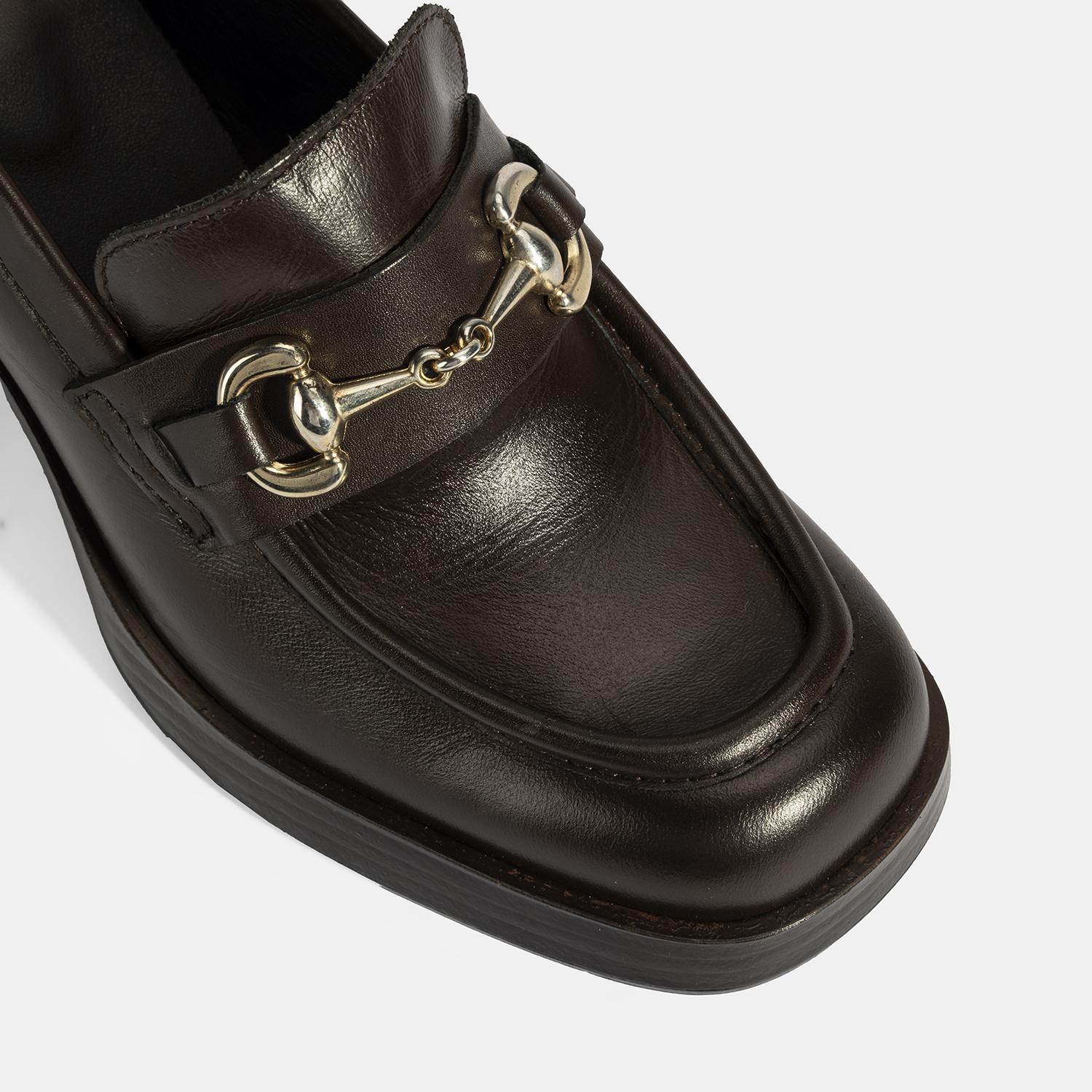 Kadın Kahve Metal Toka Detaylı Kalın Topuklu Loafer