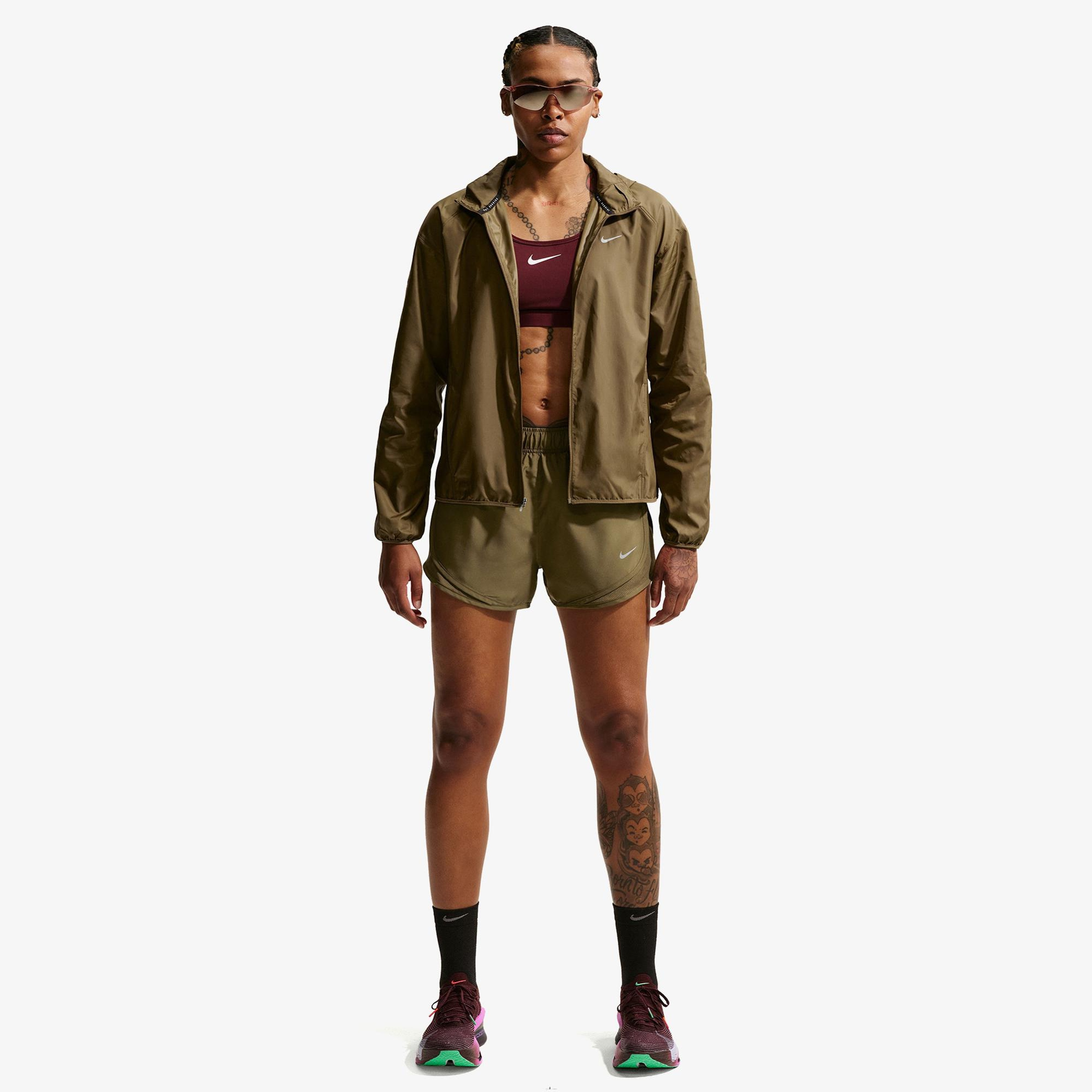 Nike Tempo Repel Kadın Haki Yağmurluk