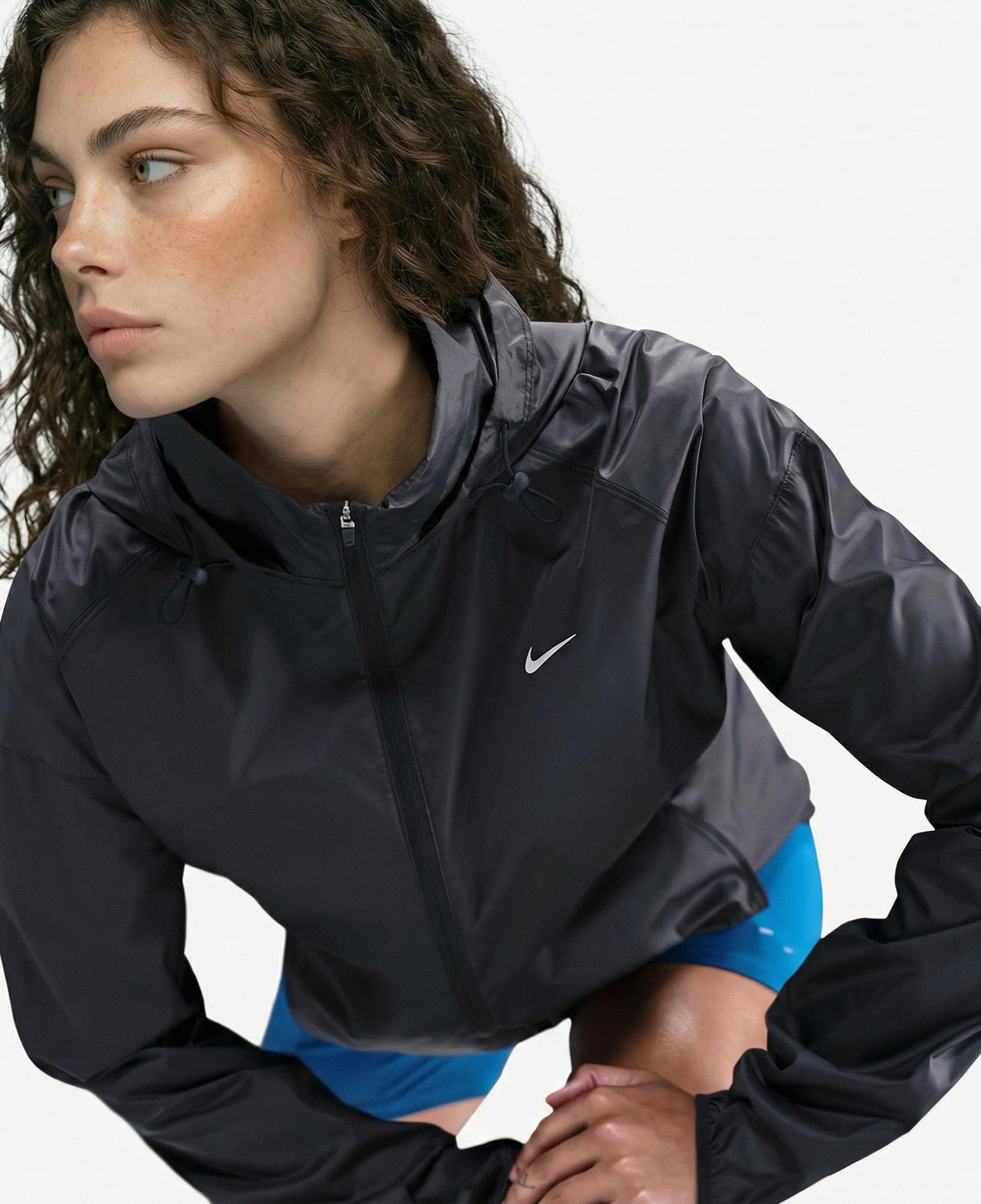 Nike Tempo Repel Kadın Siyah Yağmurluk