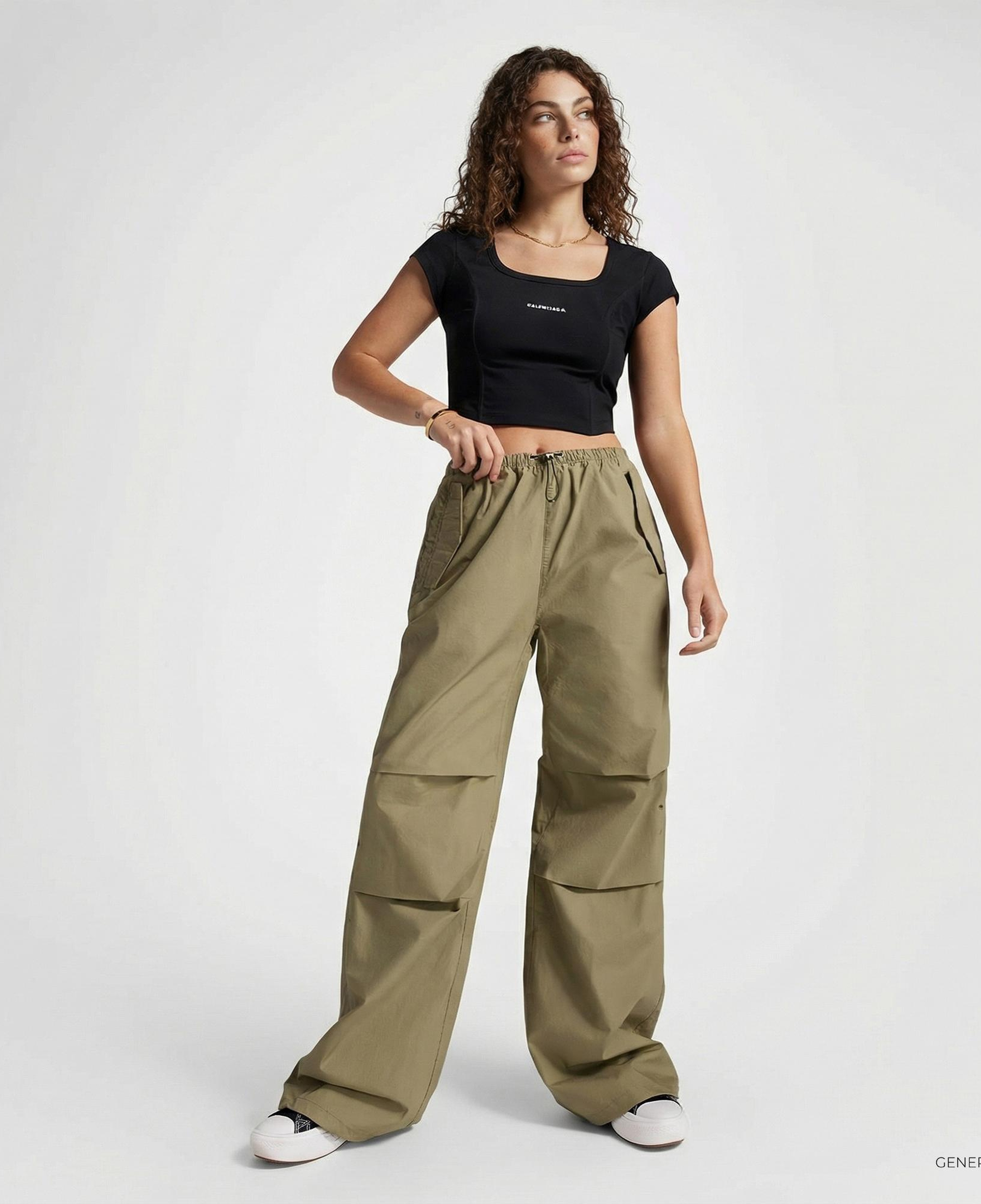 Converse Kadın Haki Paraşüt Pantolon