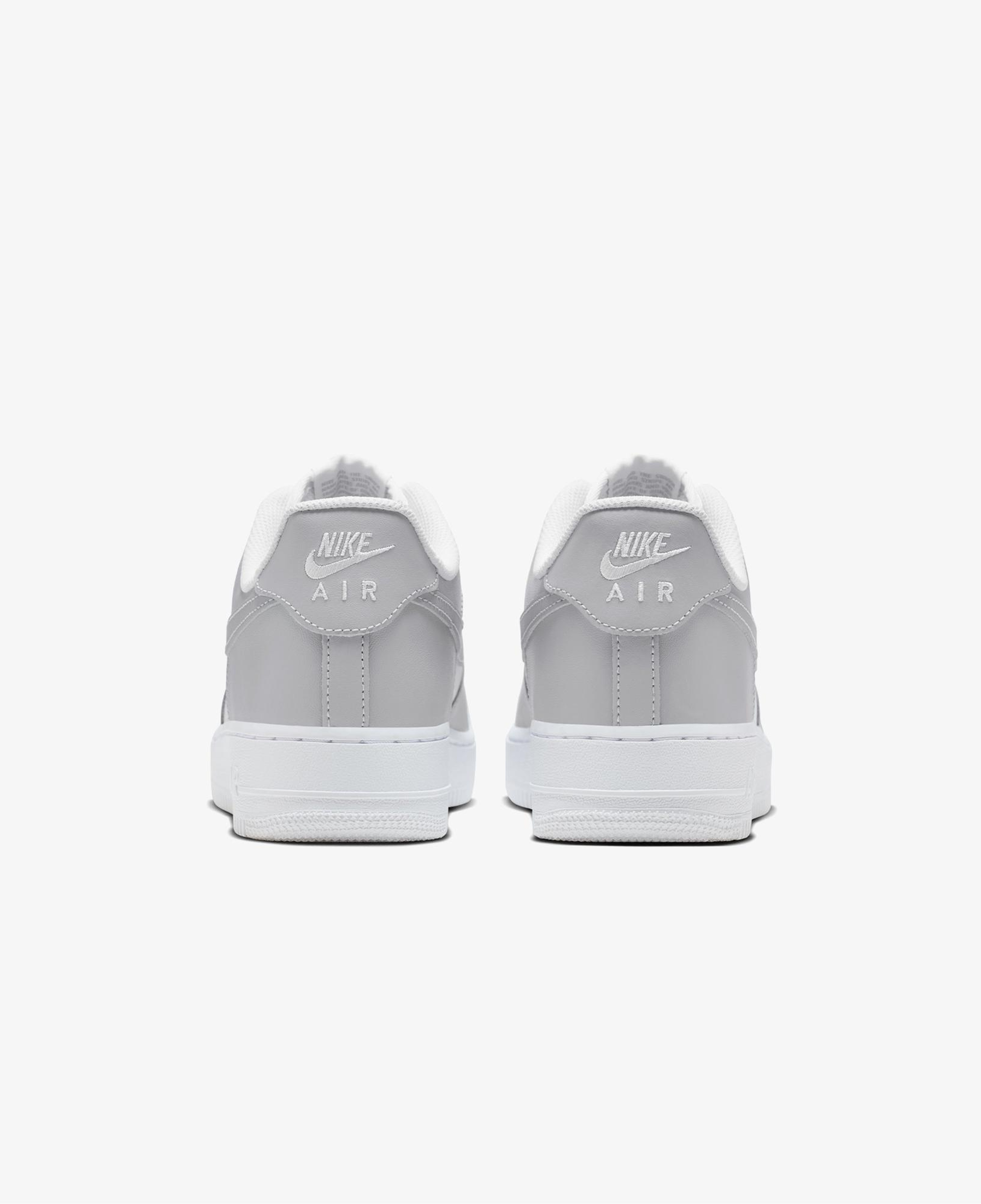 Nike Air Force 1 '07 Erkek Gri Spor Ayakkabı