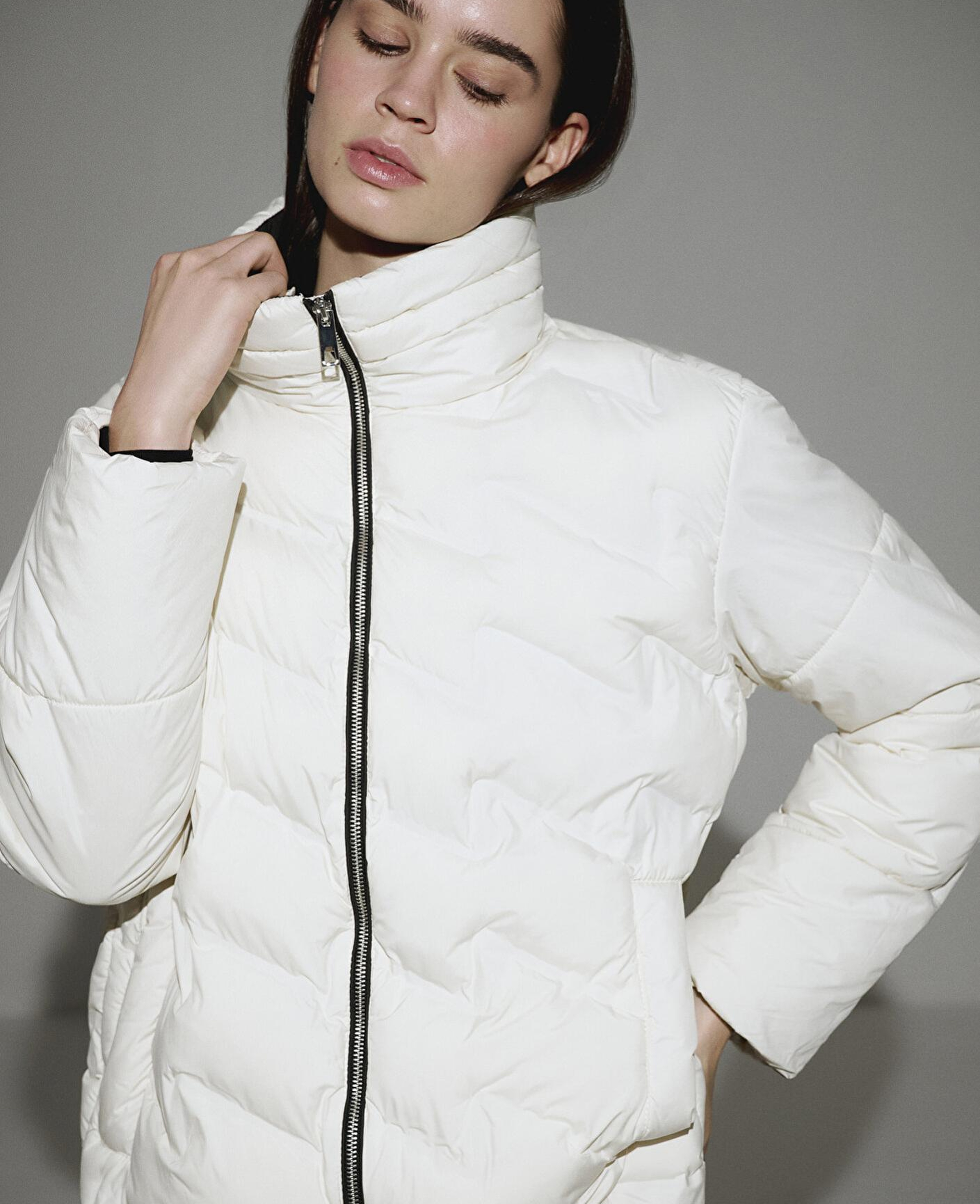 Mavi Su İtici Kapüşonlu Ekru Şişme Mont 1110714-86412