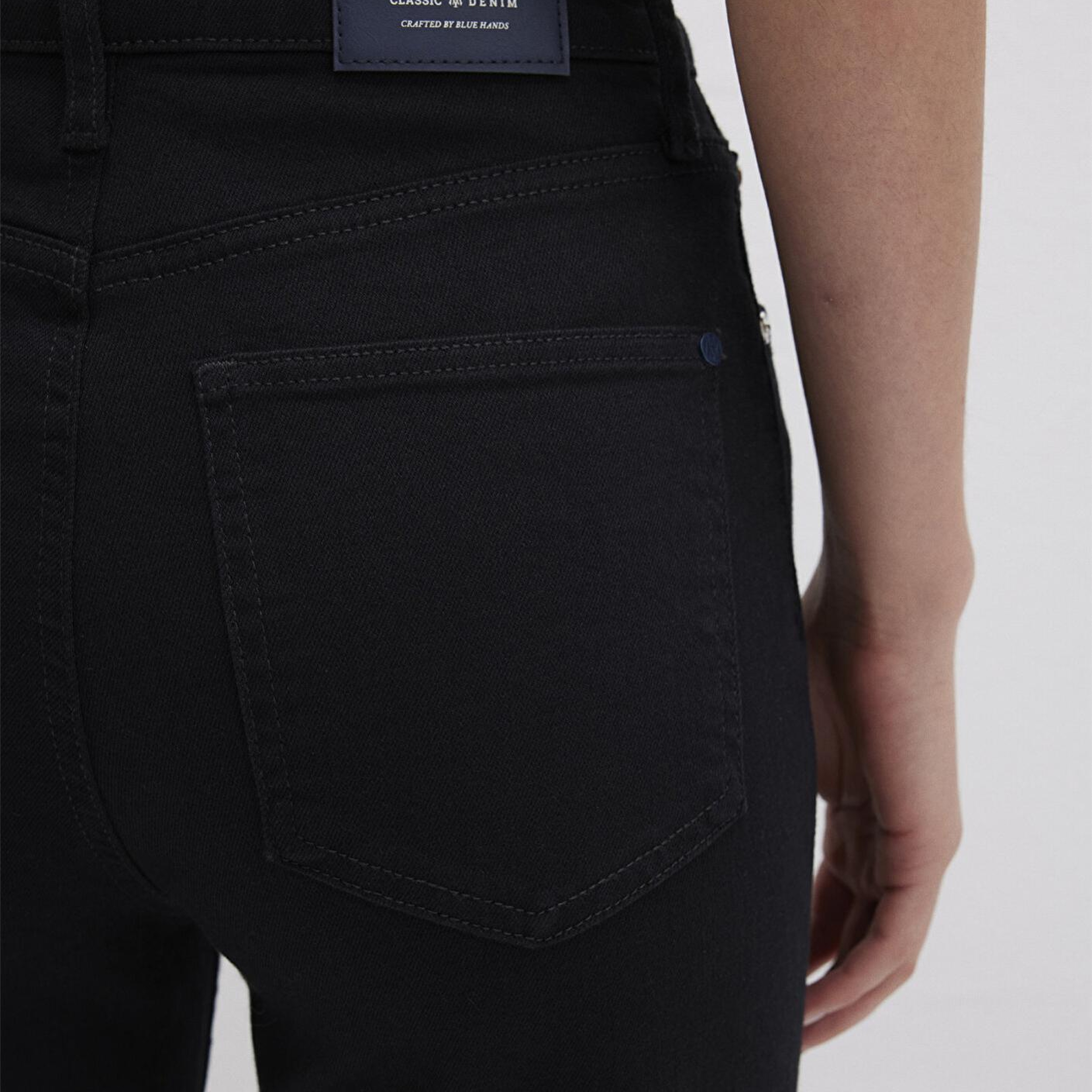 Mavi Sky Classic Denim Siyah Jean Pantolon 1010627-90998